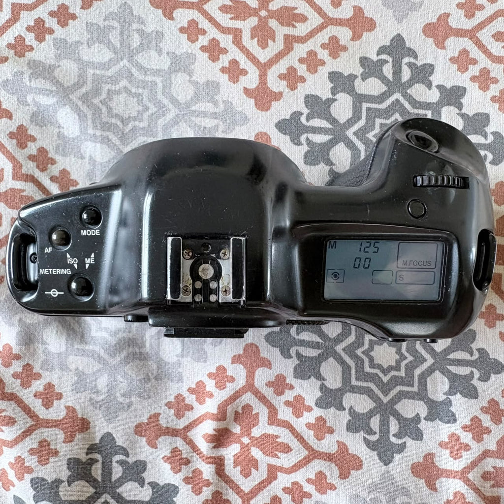 Canon EOS 1