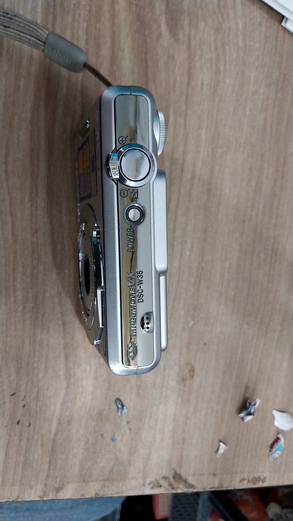 Sony Cyber-shot DSC-W35 (Mint Condition) – filmcameras.In