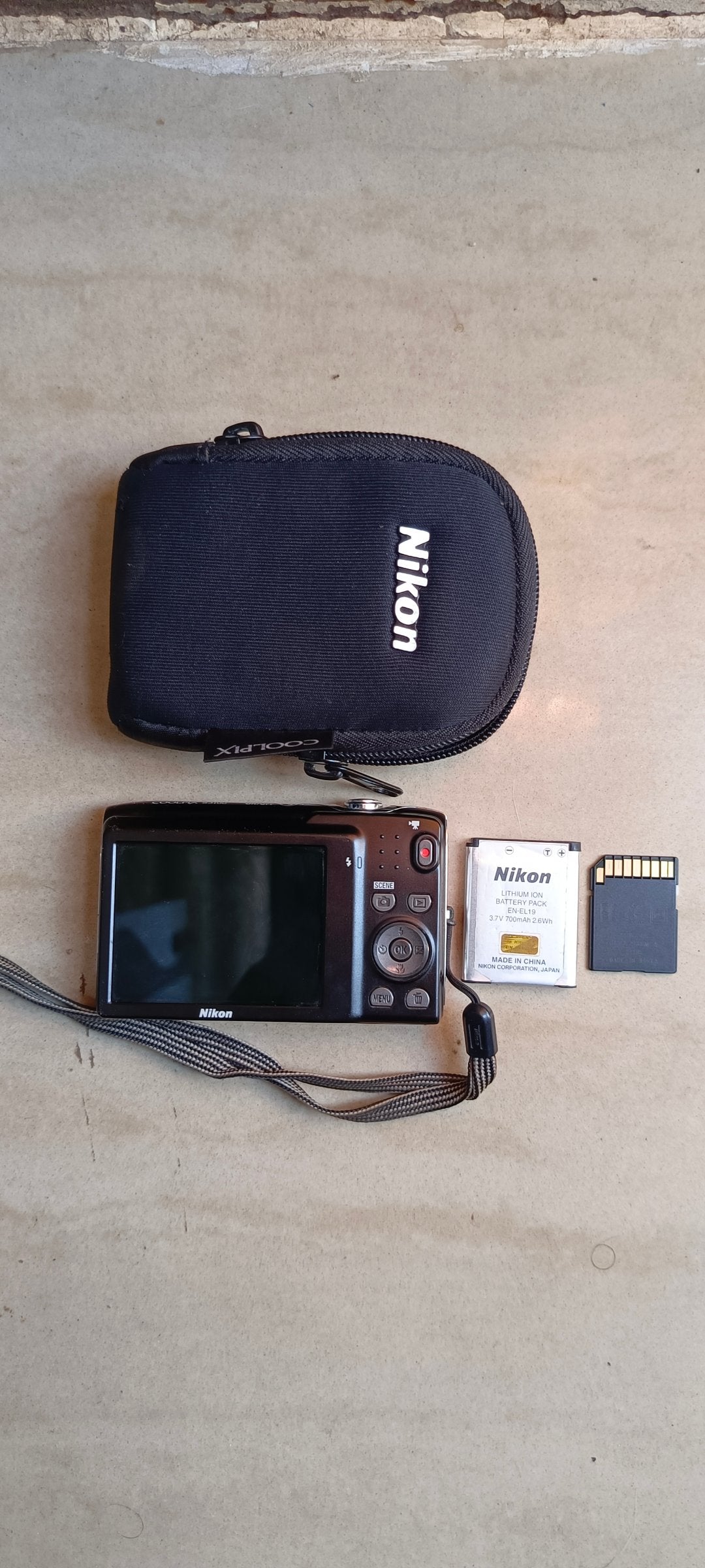 Nikon coolpix s3100