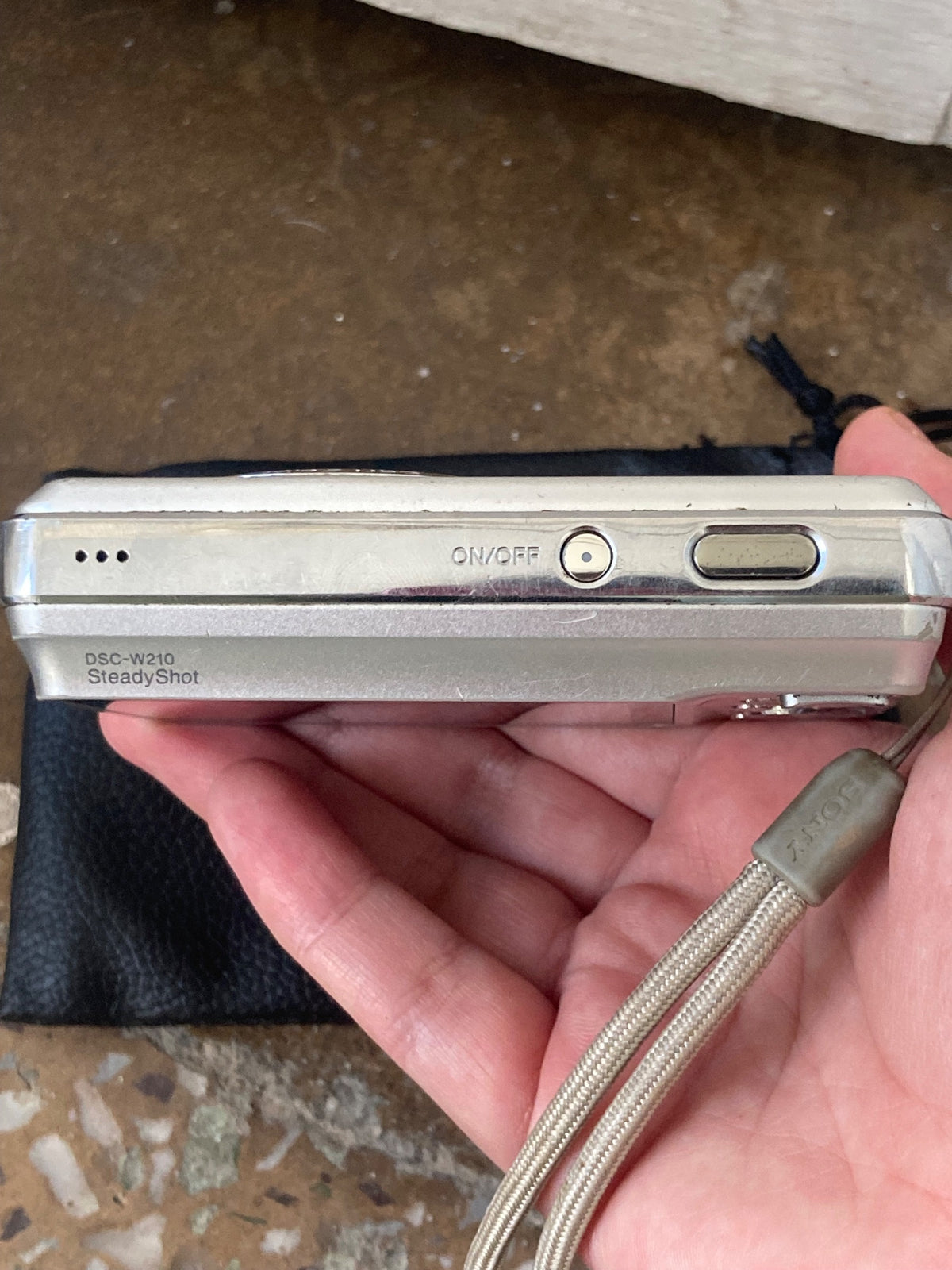 DSC-W210