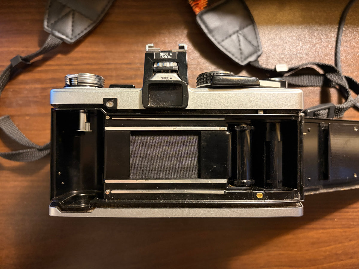 Olympus OM-2n