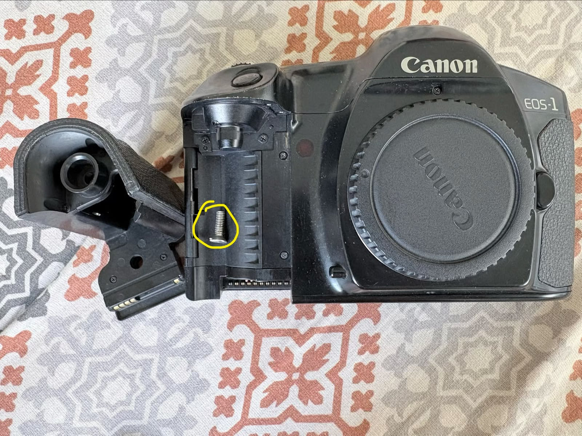 Canon EOS 1