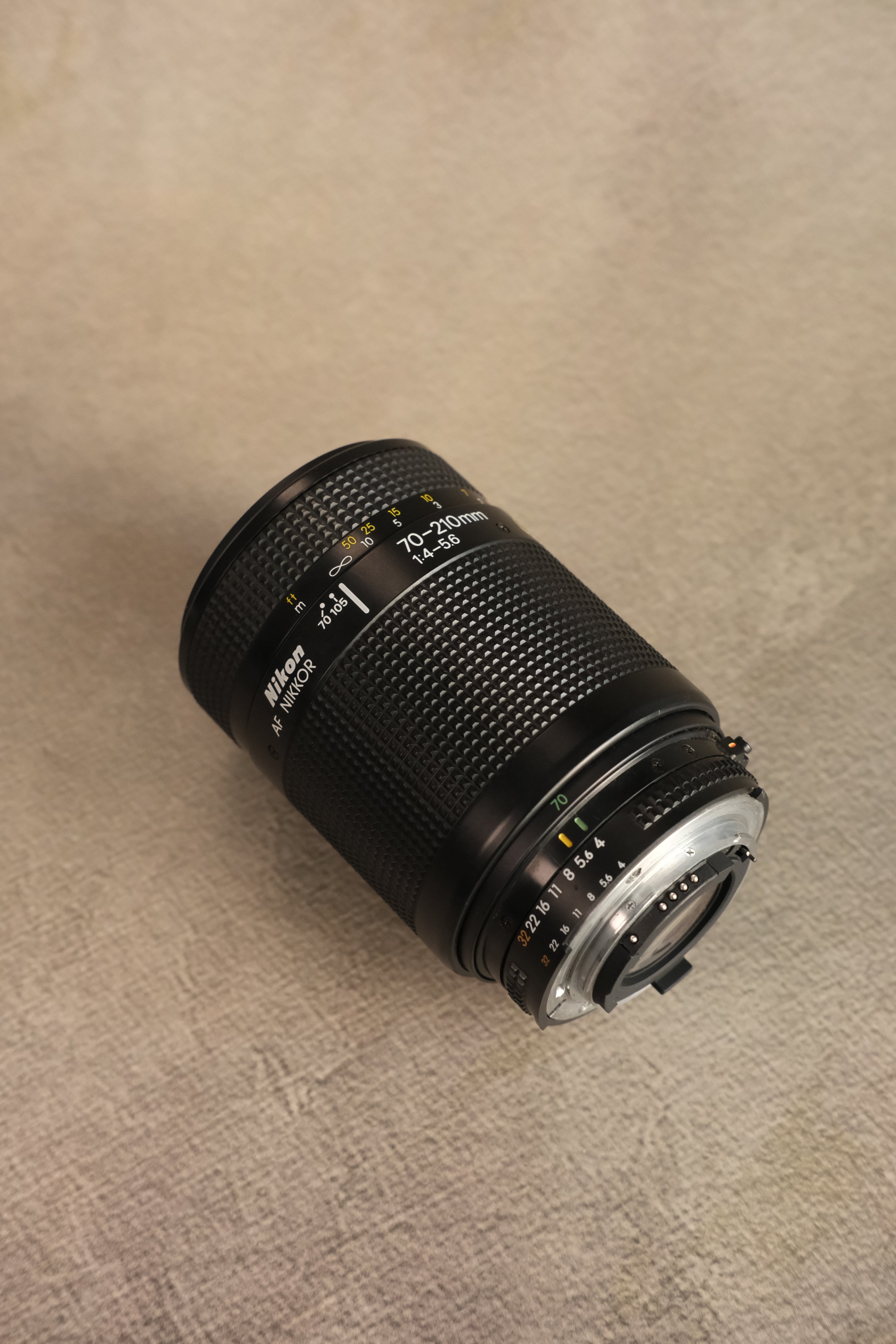 Nikon Nikkor AF 70-210mm f/4-5.6