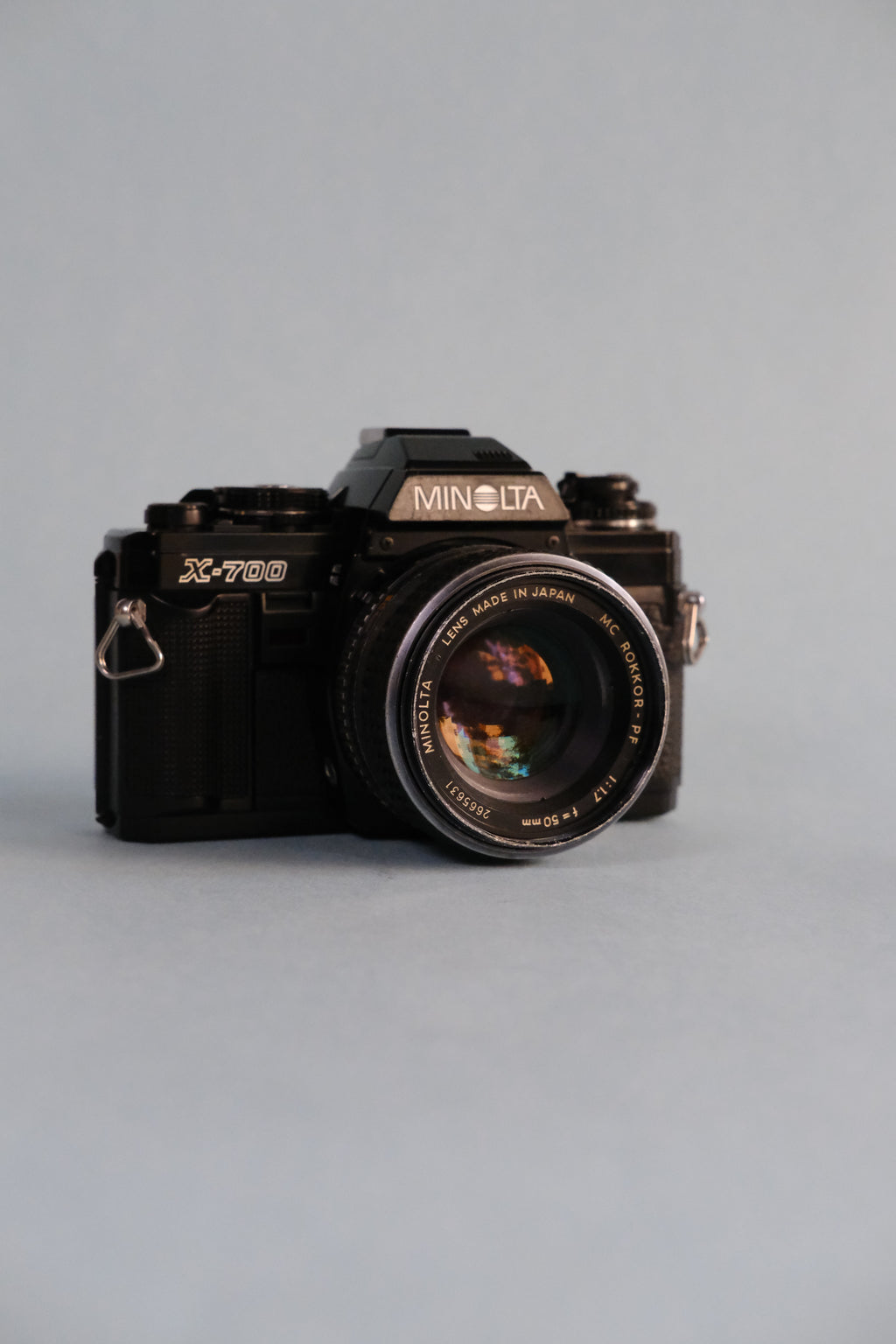 Minolta X700 SLR with MD 50mm f/1.7 (Silver)
