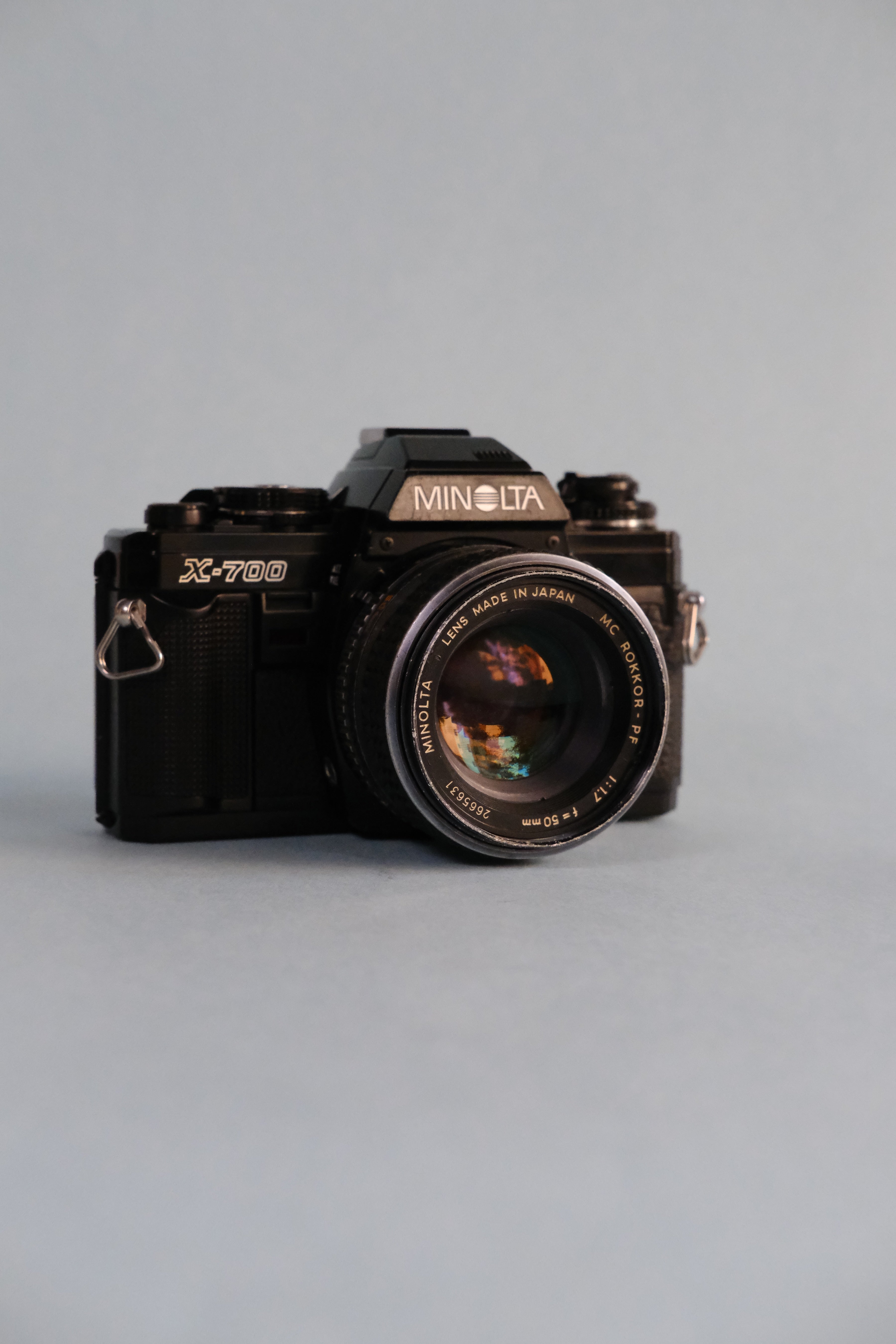 Minolta X700 SLR with MD 50mm f/1.7 (Silver)