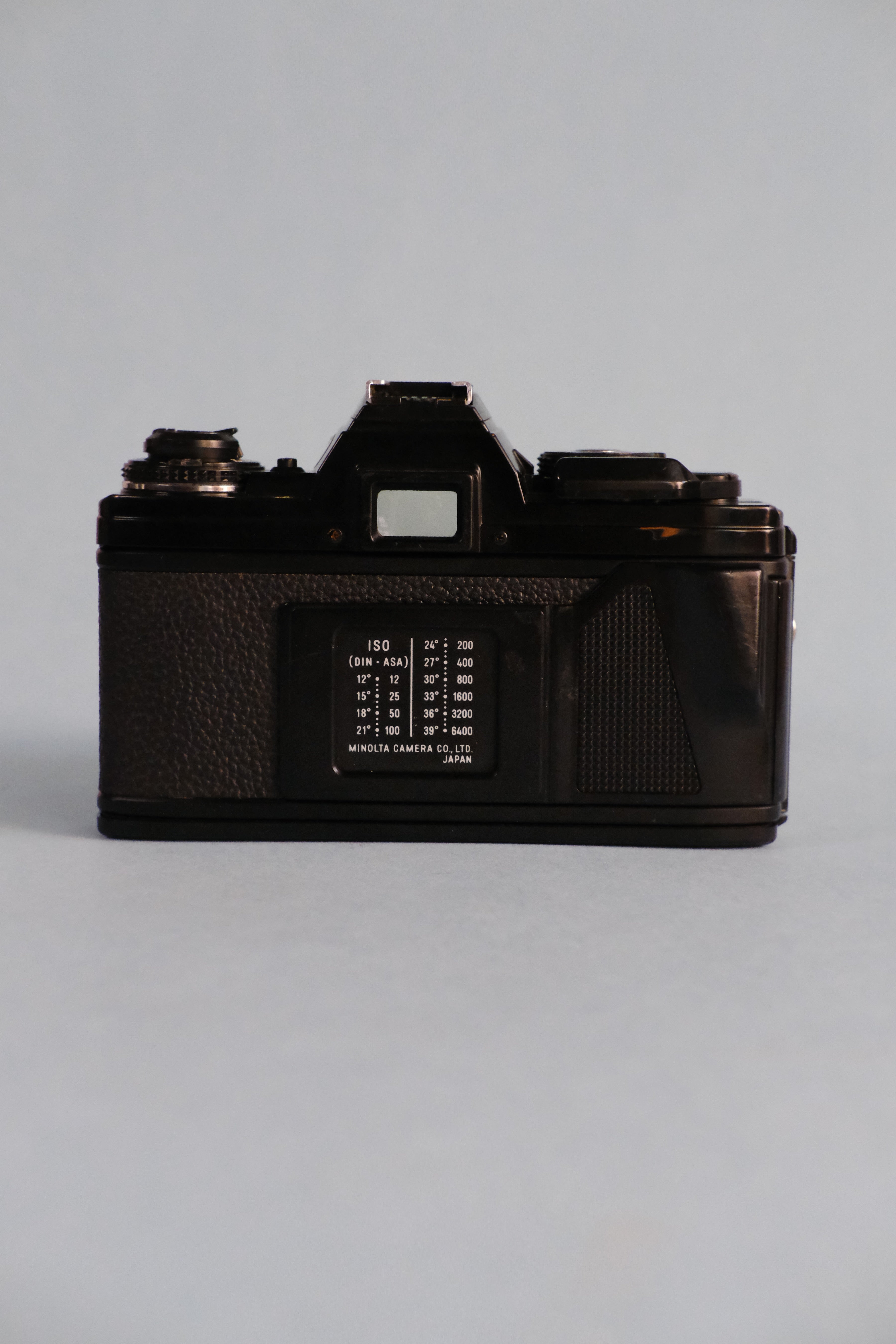 Minolta X700 SLR with MD 50mm f/1.7 (Silver)