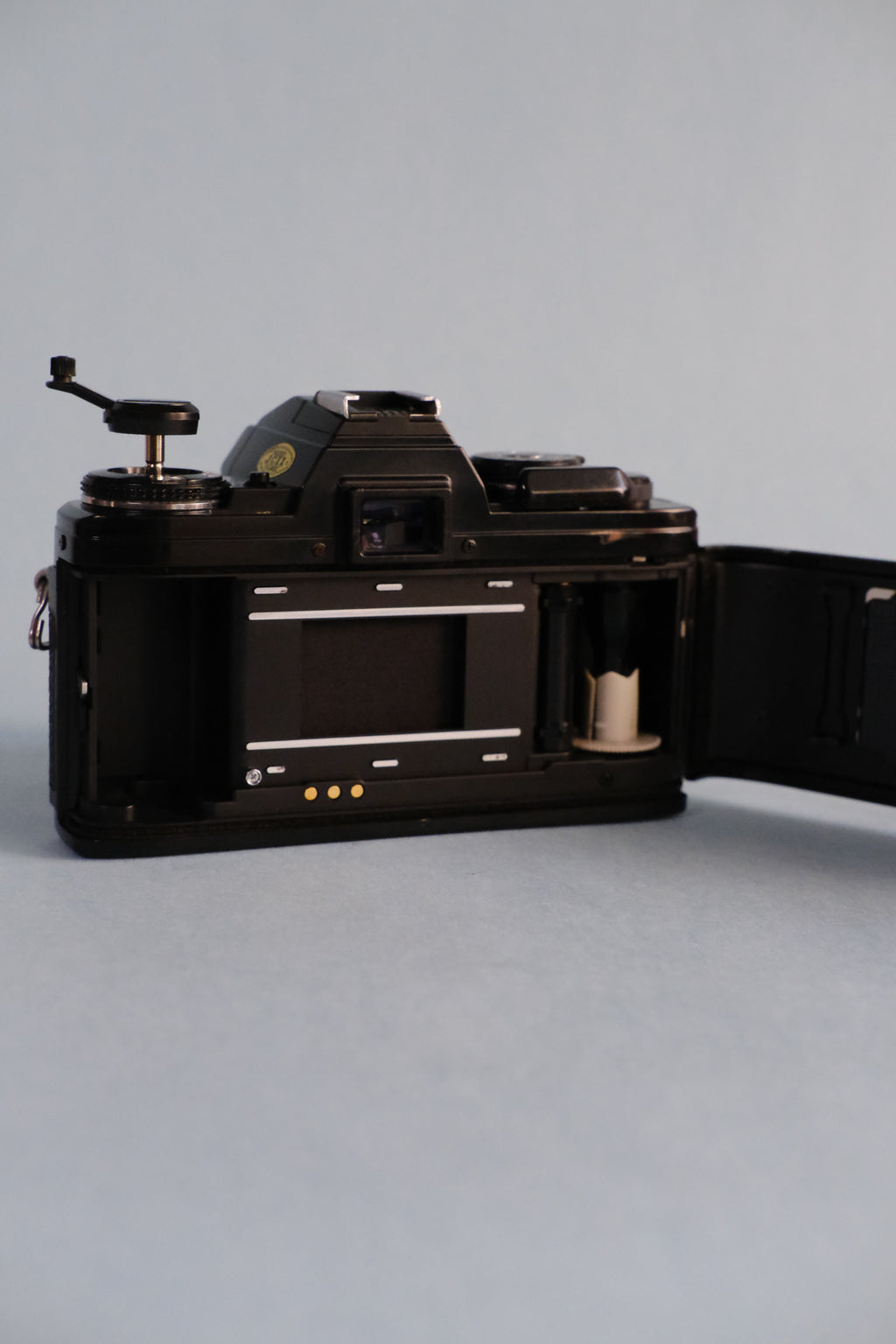 Minolta X700 SLR with MD 50mm f/1.7 (Silver)