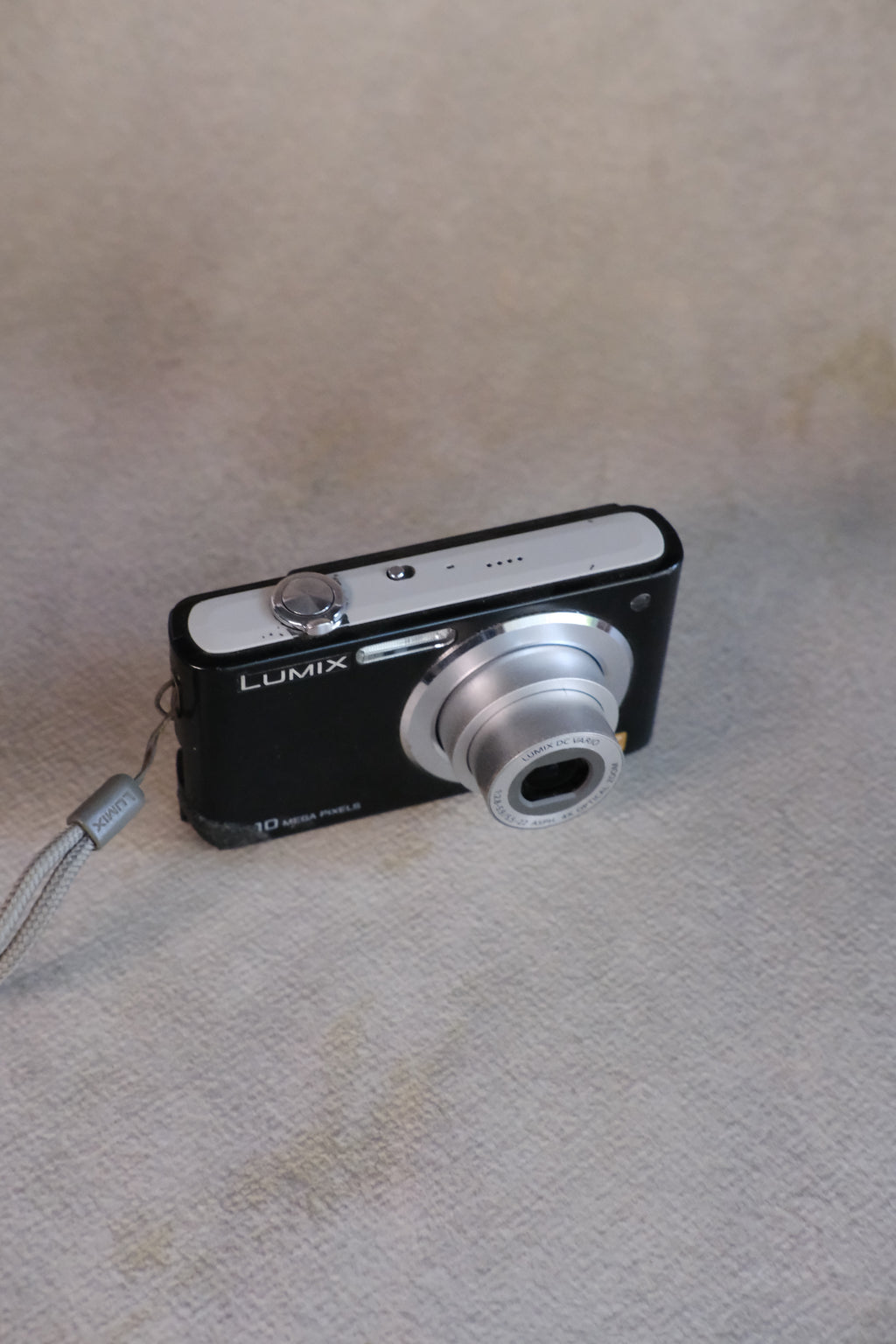Panasonic Lumix DMC-F2