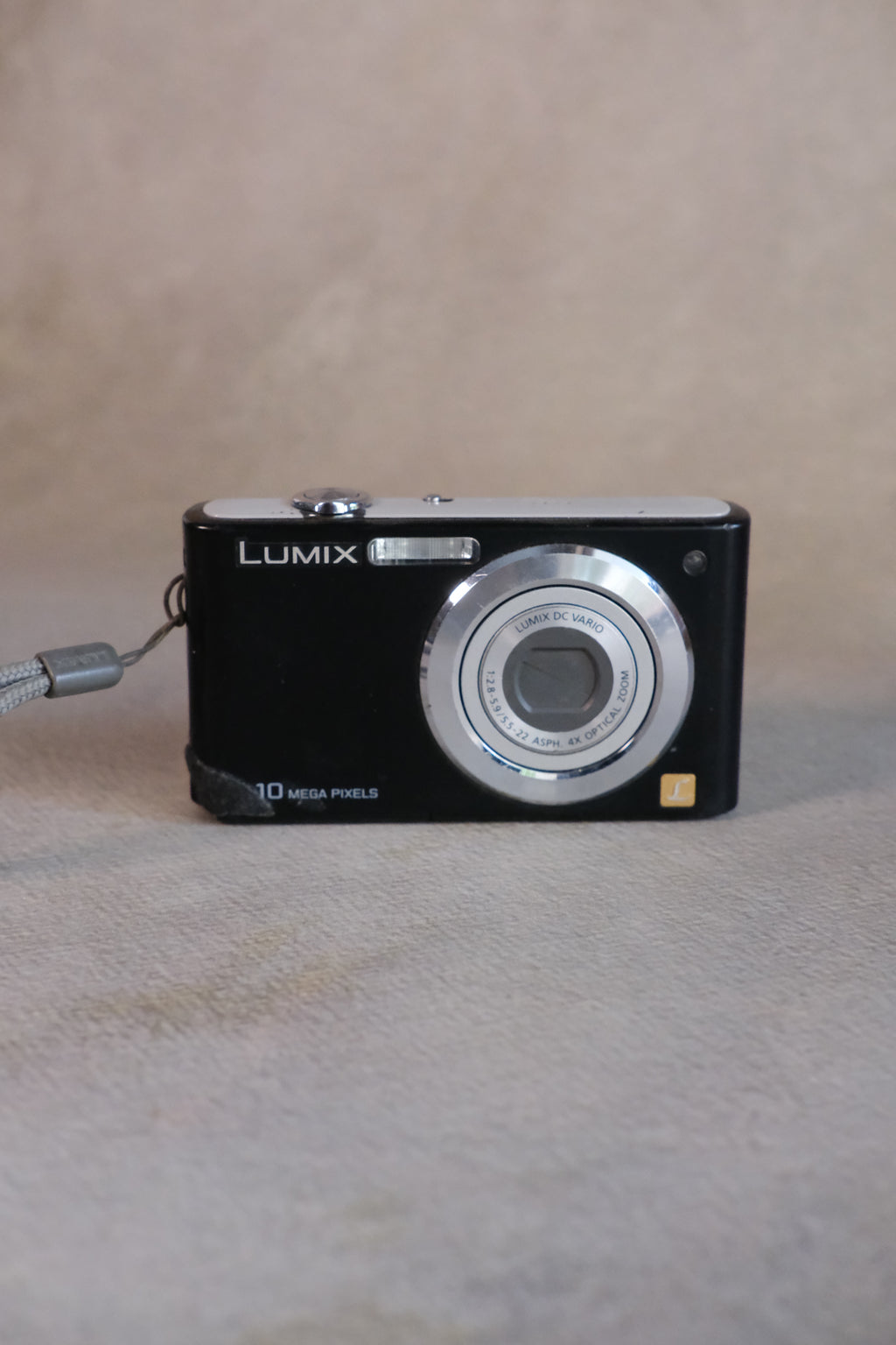Panasonic Lumix DMC-F2
