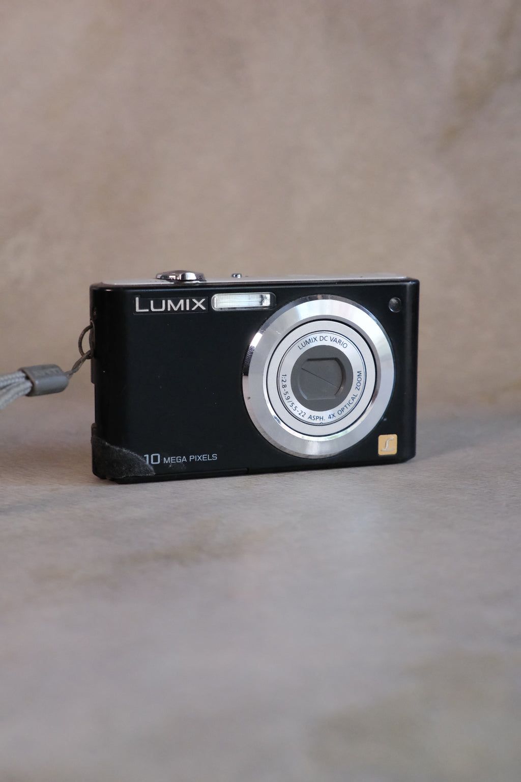 Panasonic Lumix DMC-F2