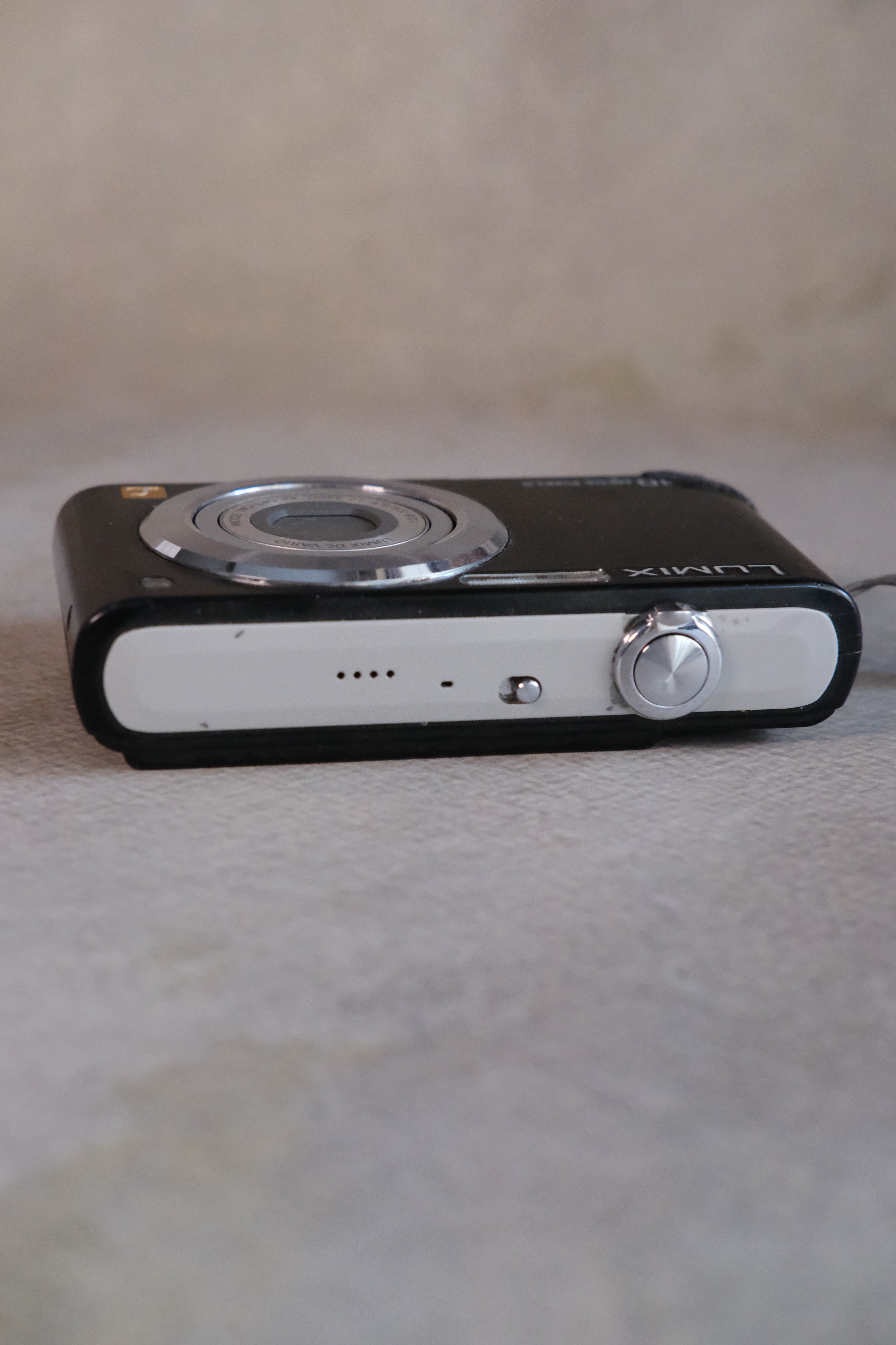 Panasonic Lumix DMC-F2