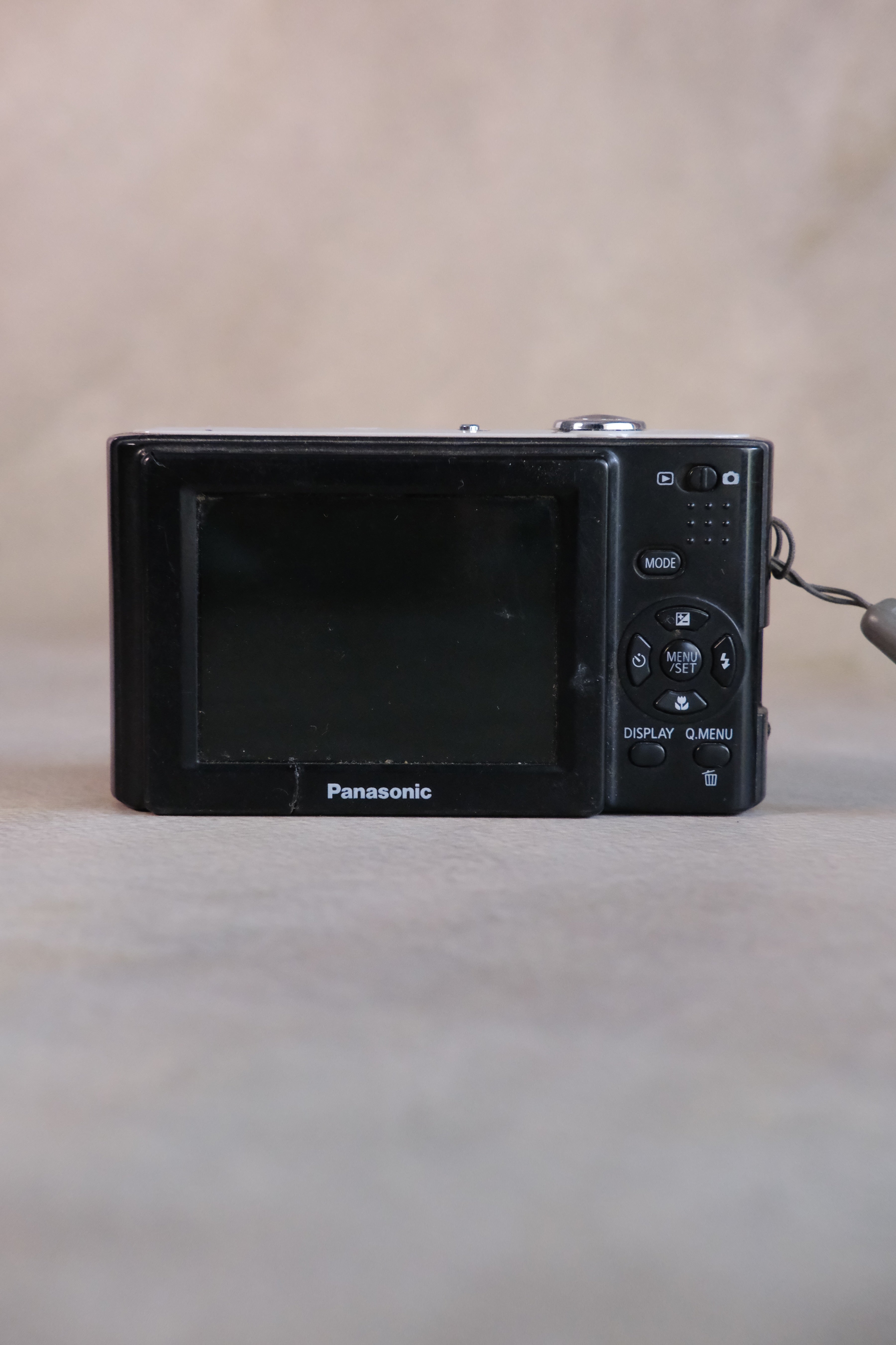 Panasonic Lumix DMC-F2