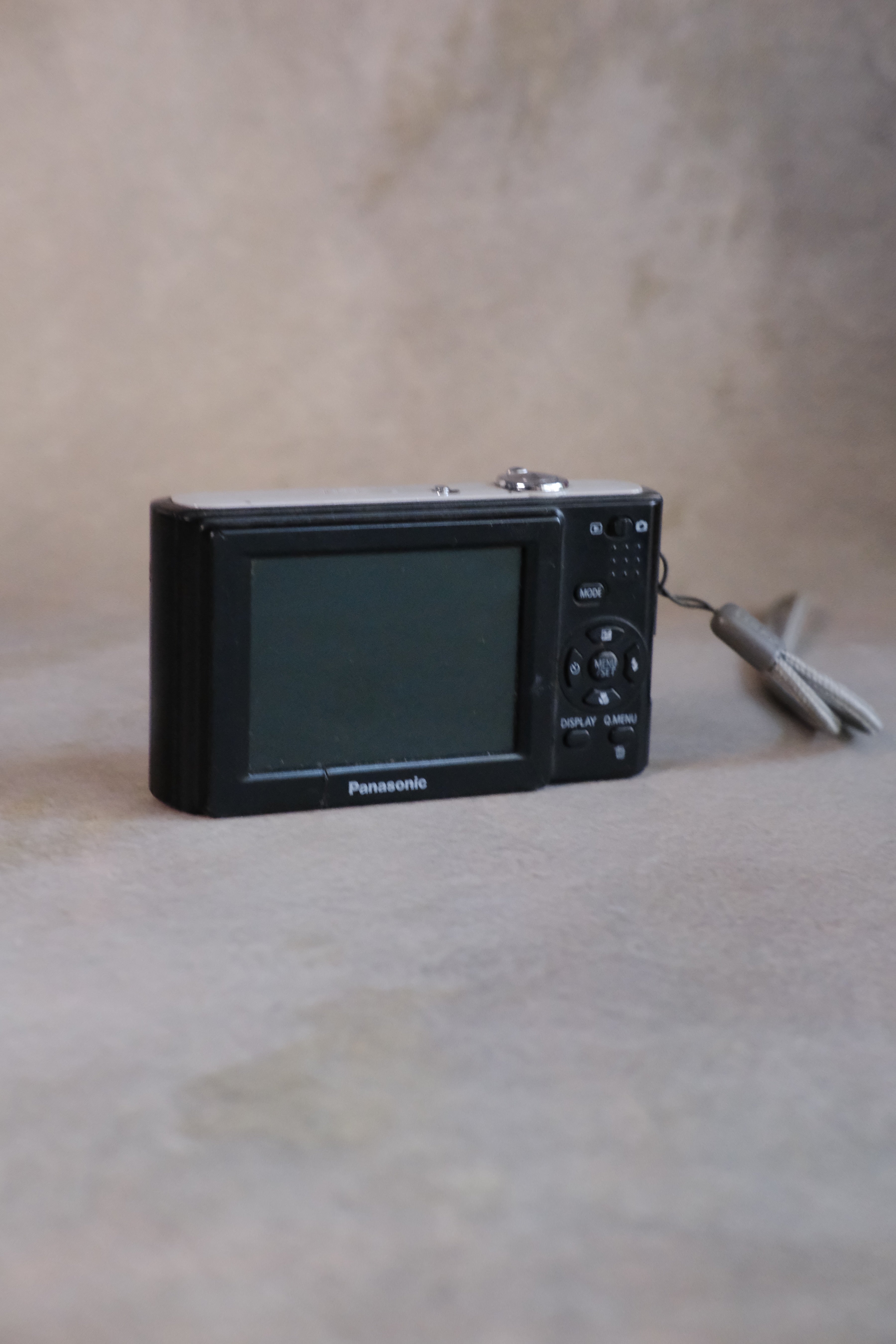 Panasonic Lumix DMC-F2