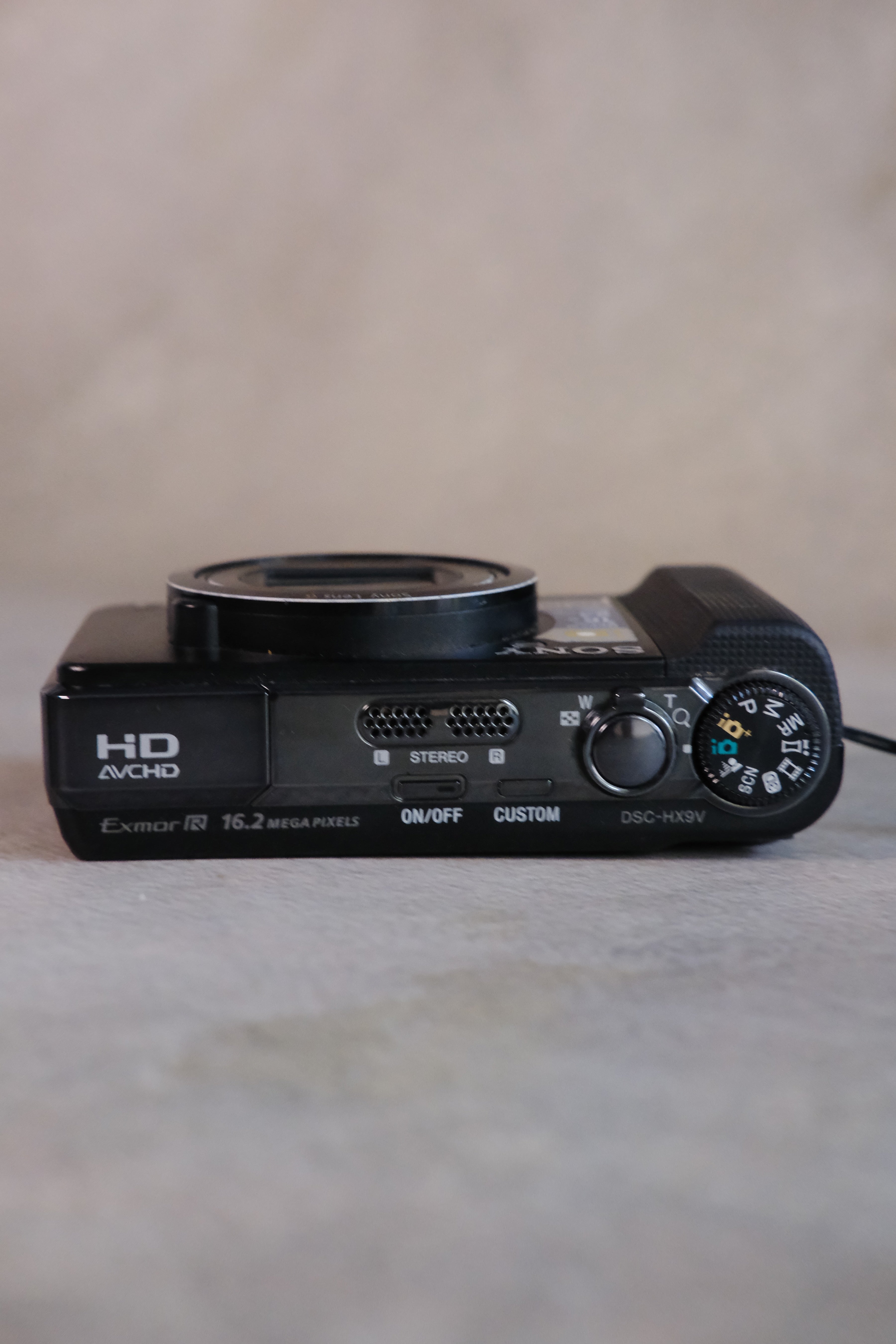 Sony Cyber-shot DSC-HX9