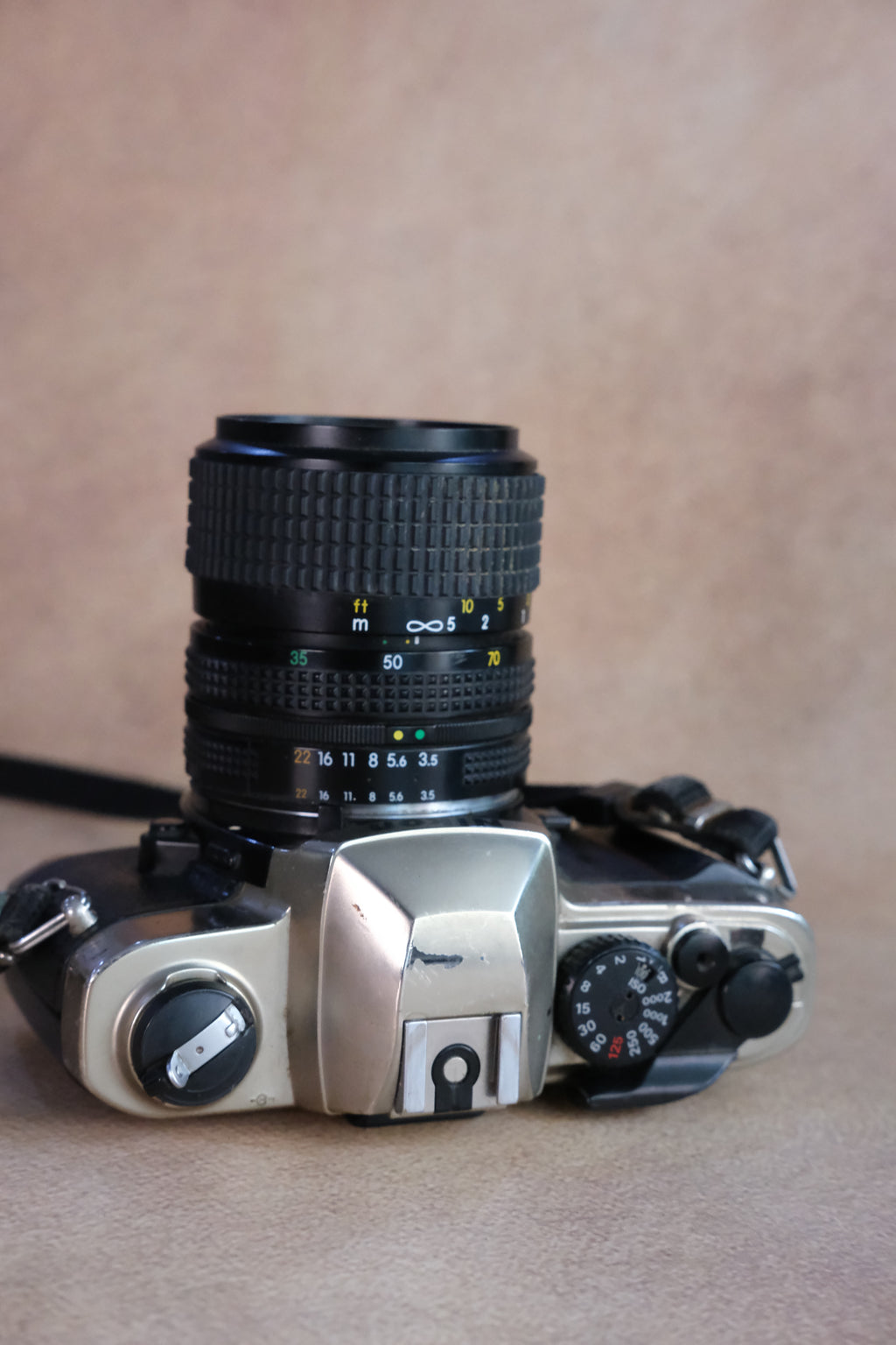 Nikon FM10 + Nikkor 35-70mm F3.5-4.8