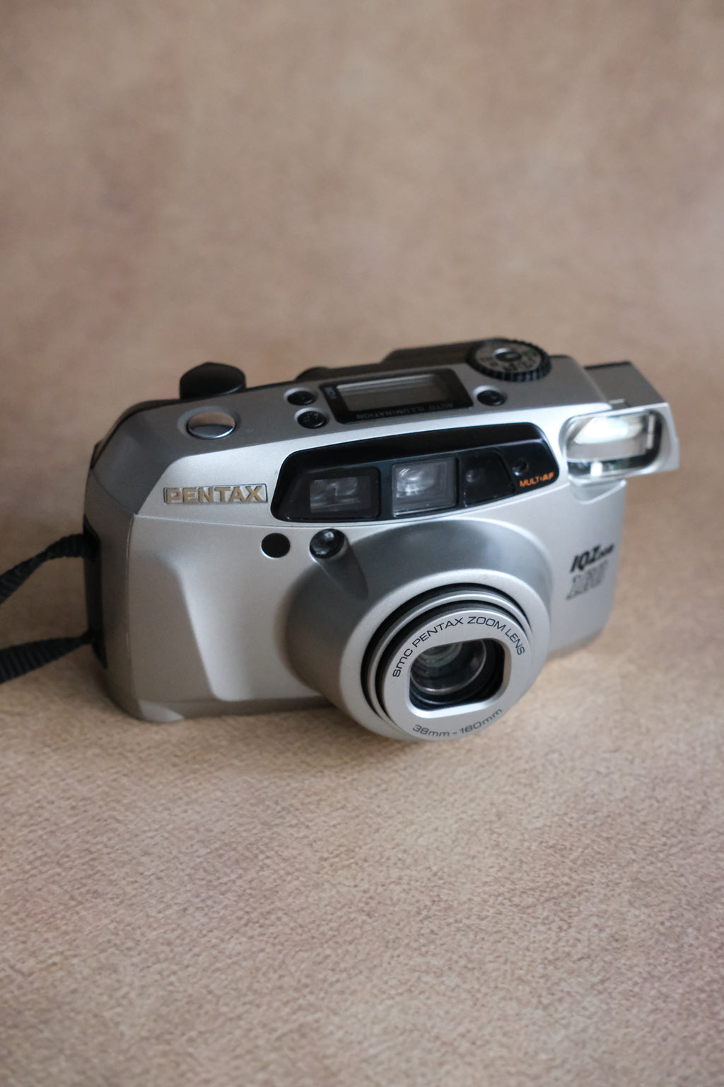 Pentax IQzoom 160