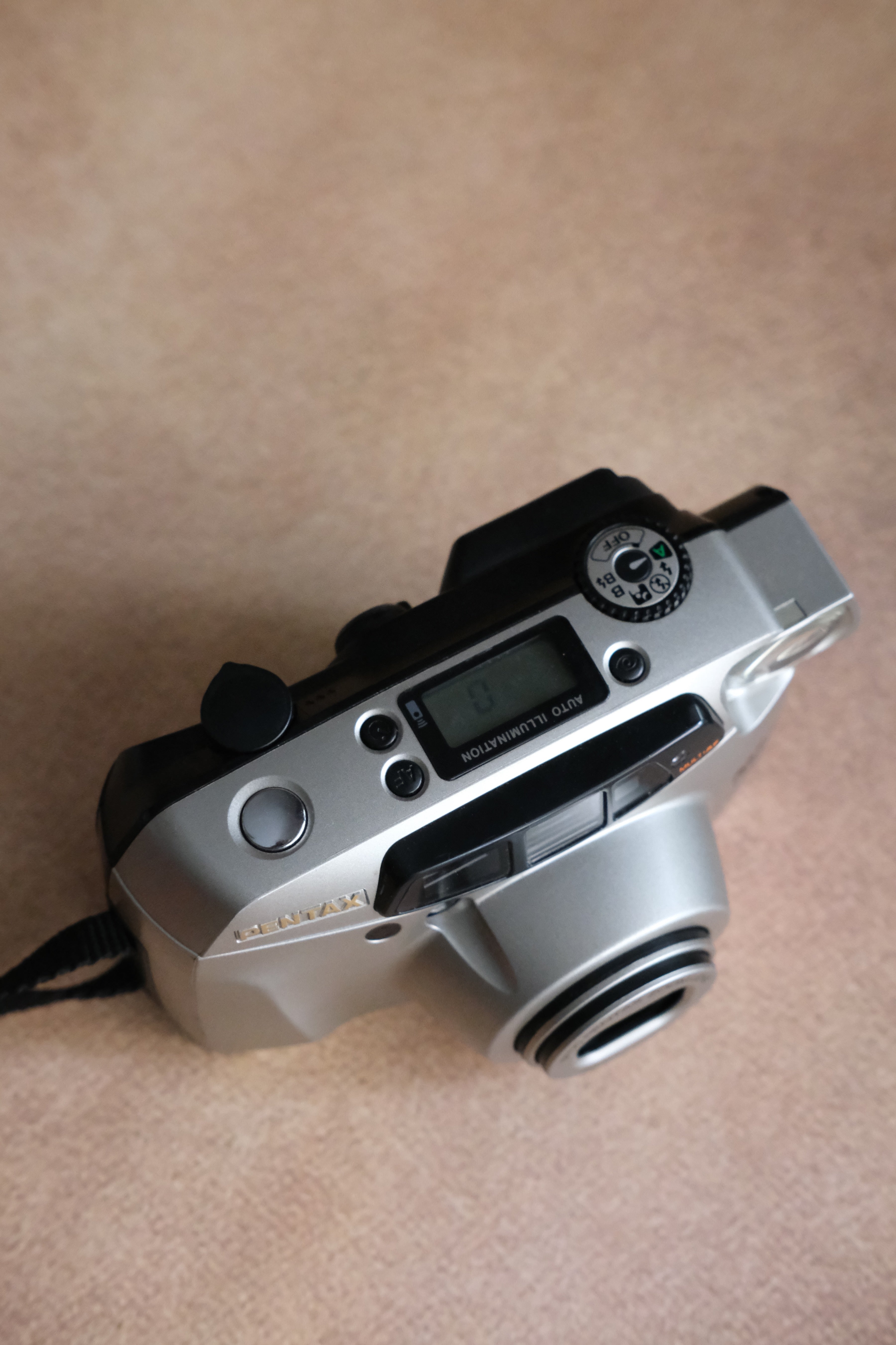 Pentax IQzoom 160