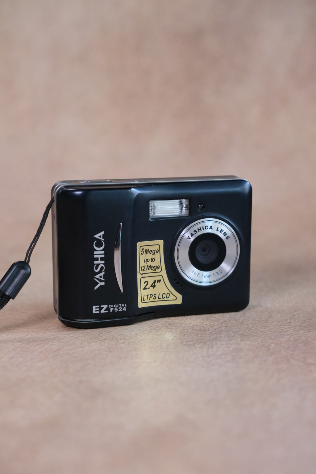 Yashica EZ F524