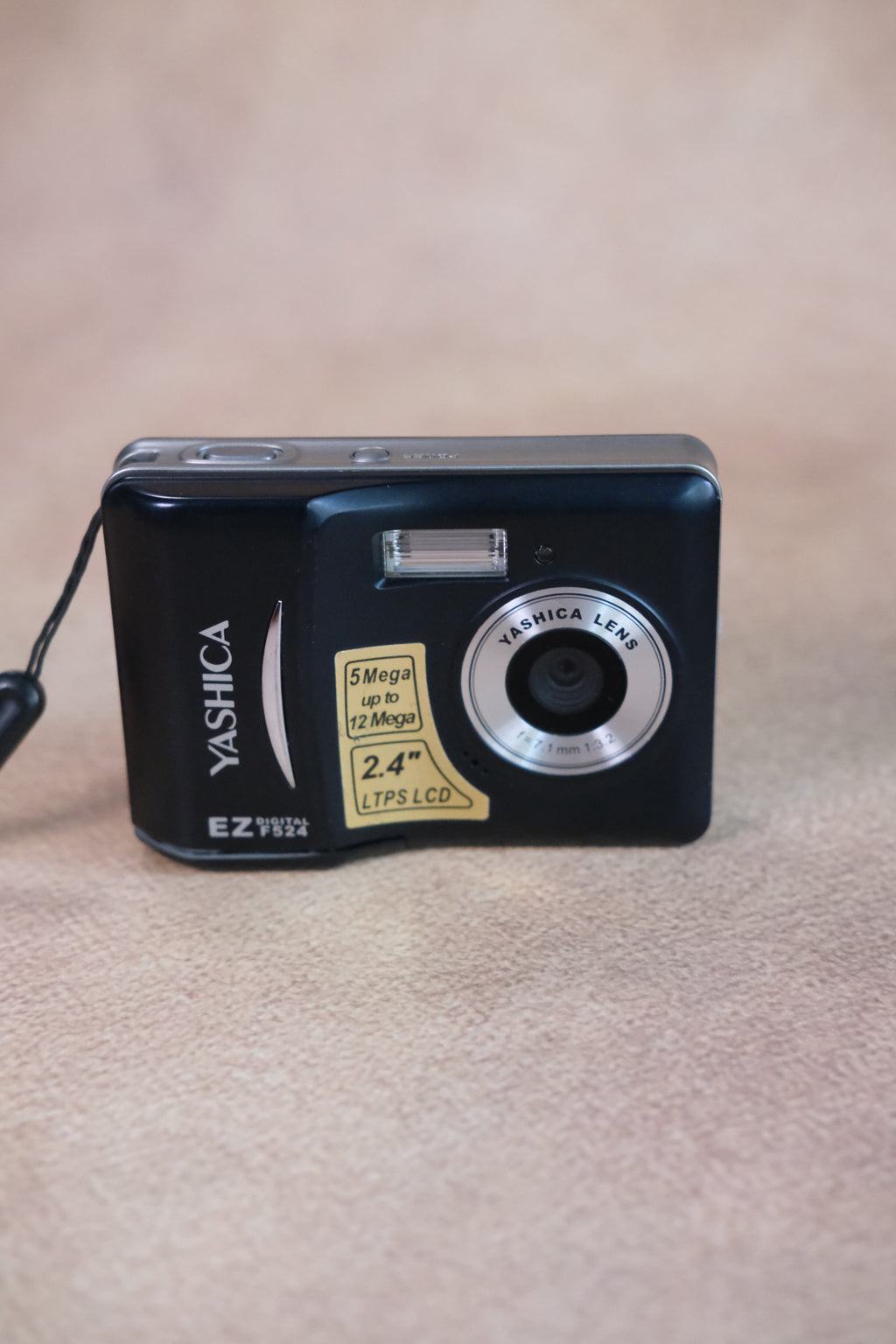Yashica EZ F524