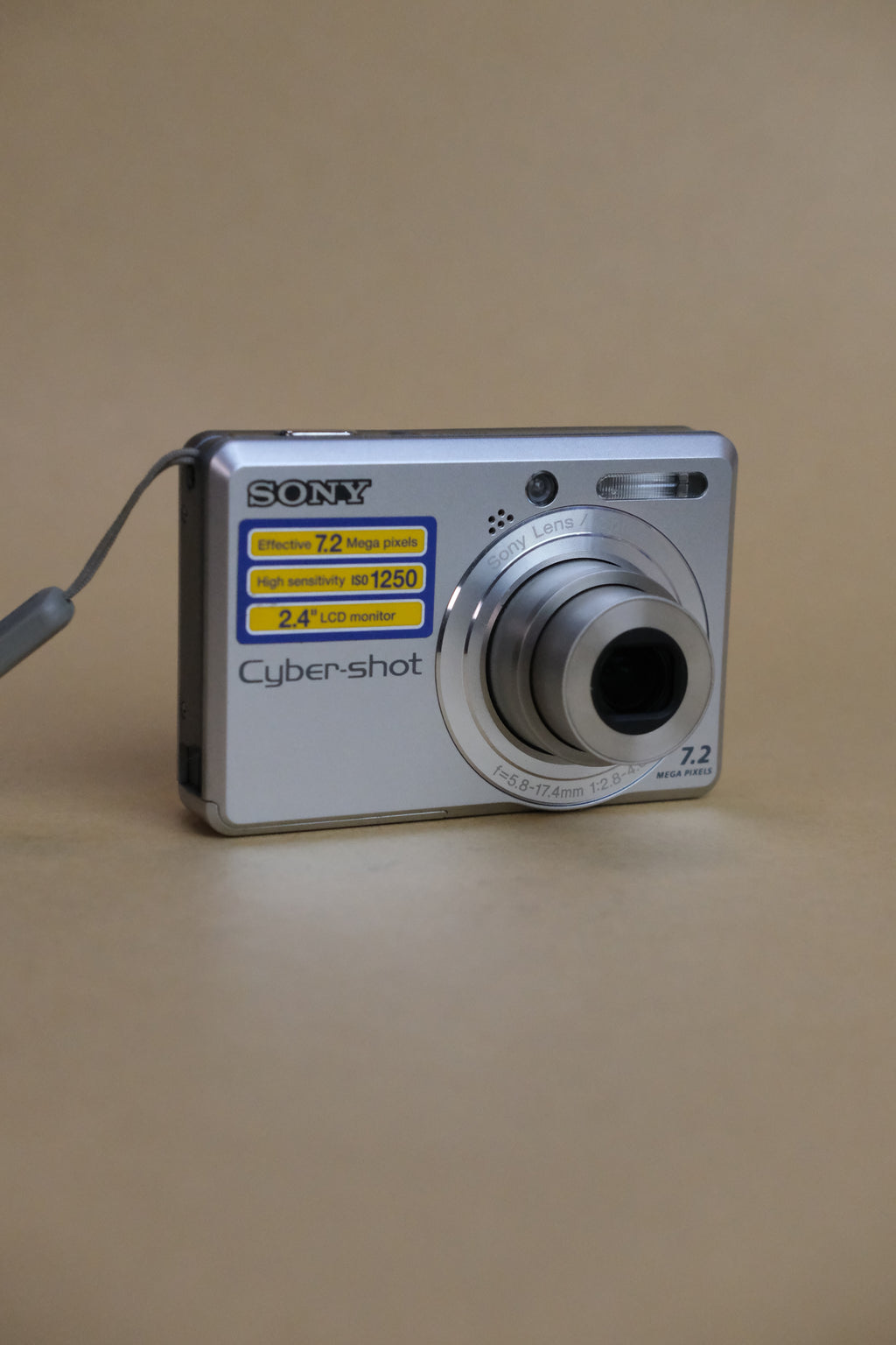 Sony Cybershot DSC-S730 (Near Mint)