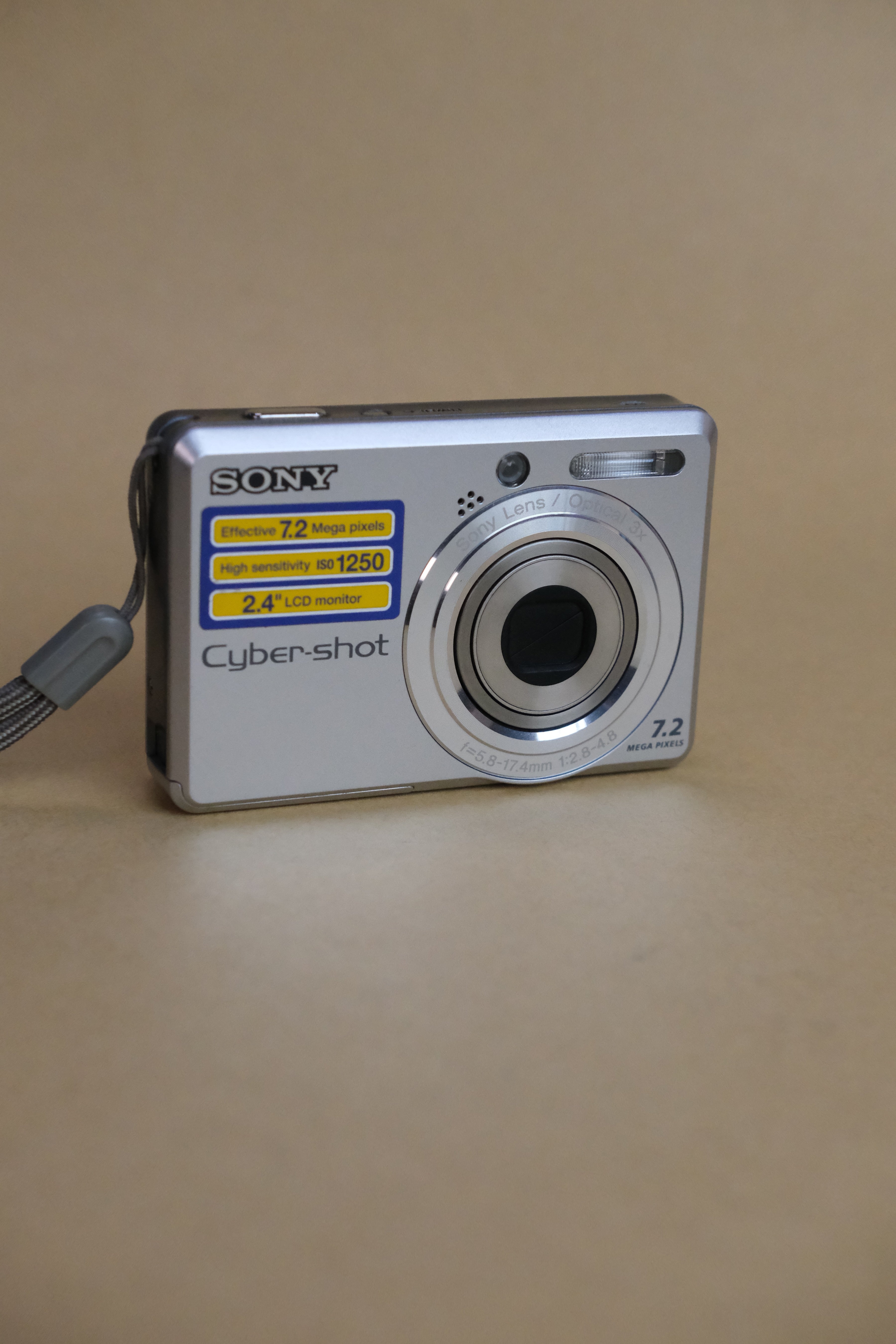Sony Cybershot DSC-S730 (Near Mint)