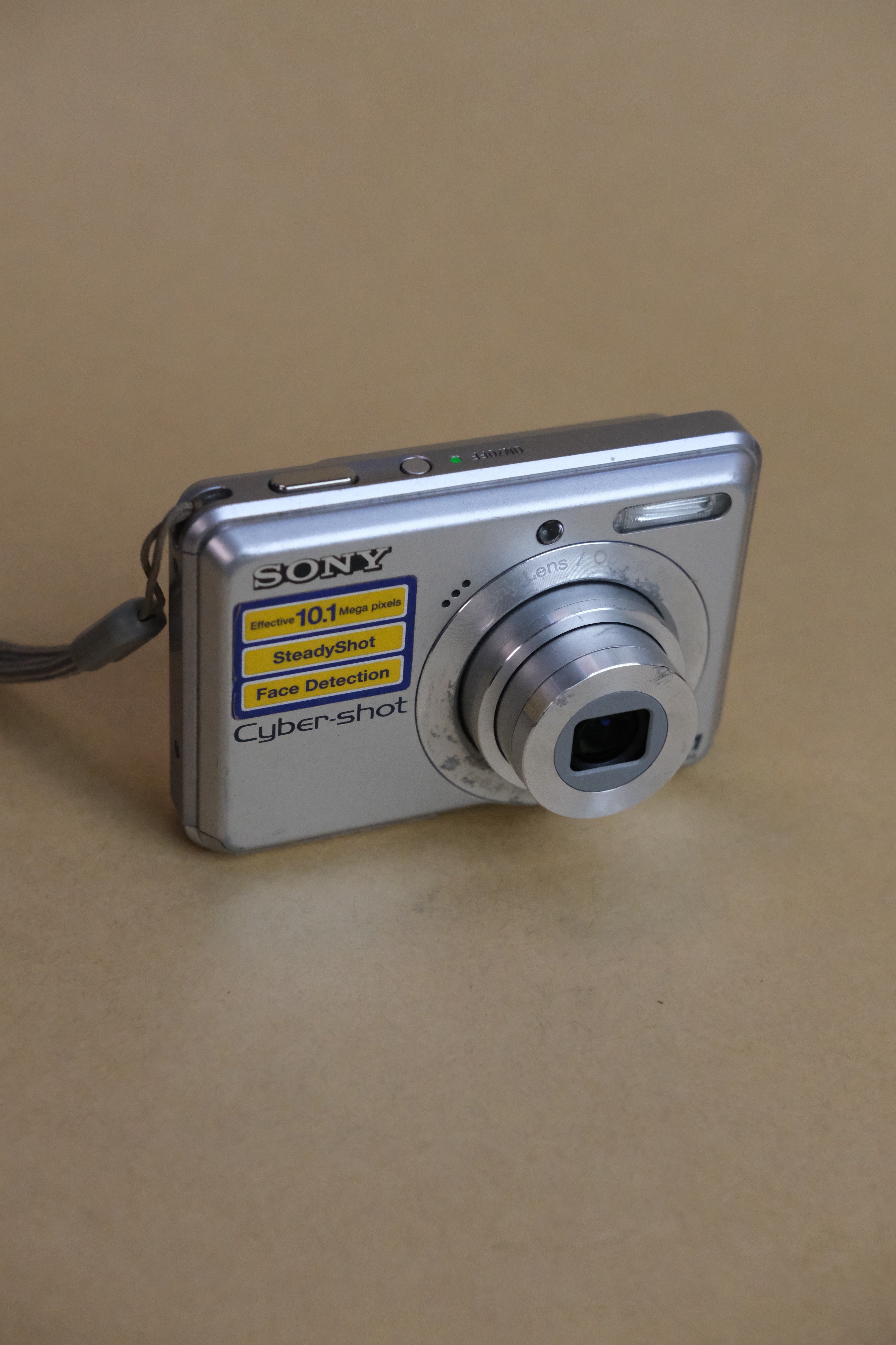 Sony Cybershot DSC-S930