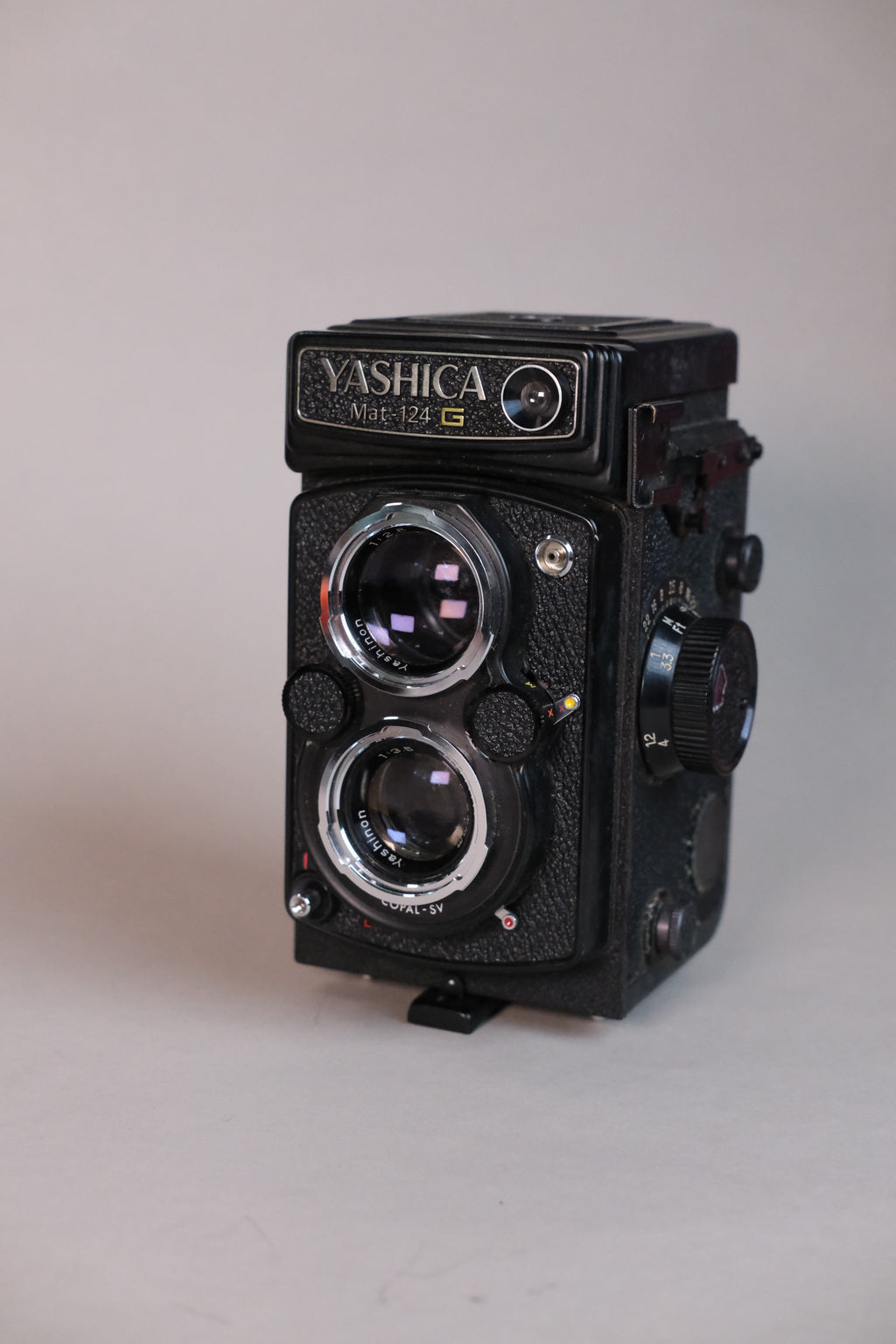 Yashica Mat 124 G + 35mm Adapter