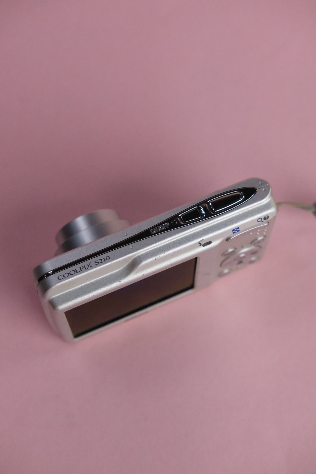 Nikon Coolpix S210