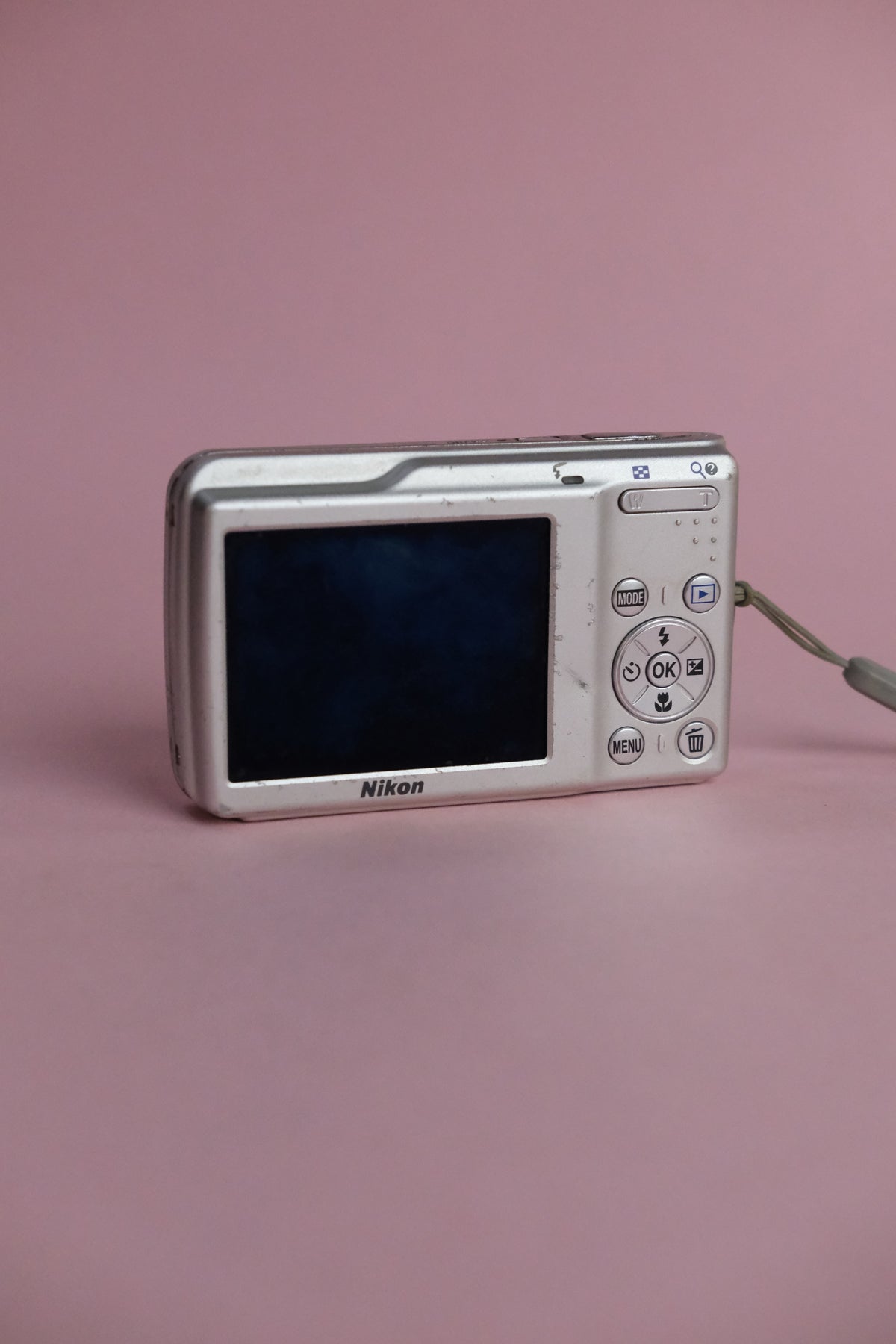 Nikon Coolpix S210