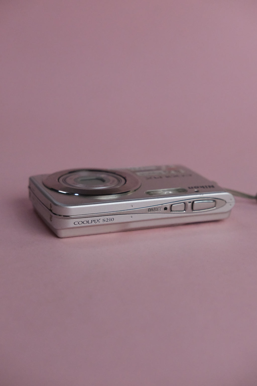Nikon Coolpix S210