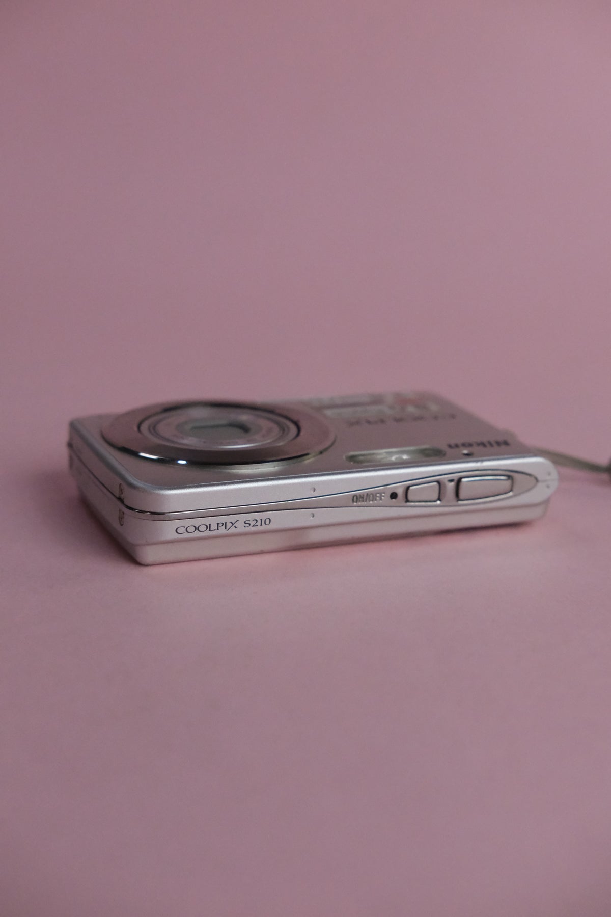 Nikon Coolpix S210