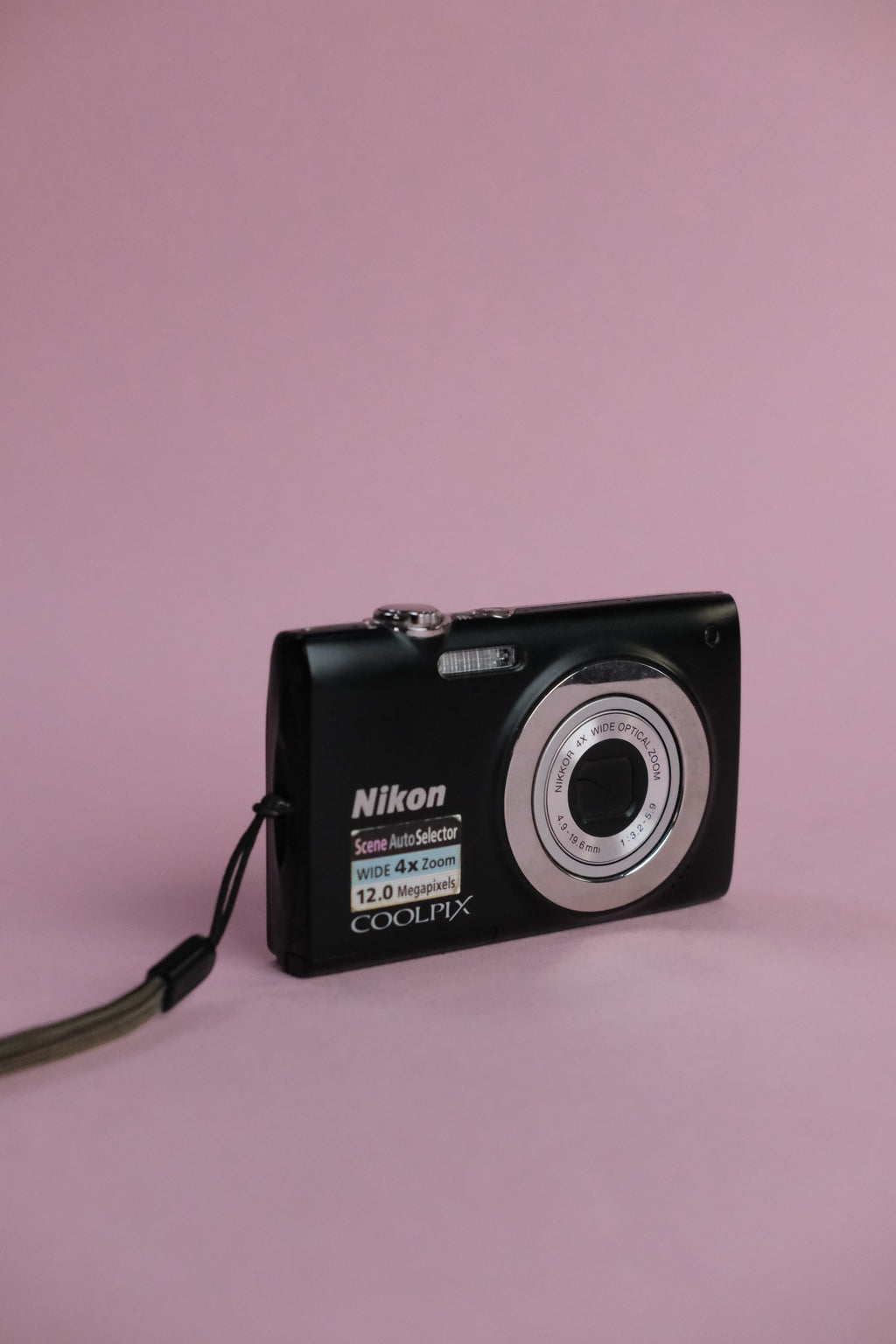 Nikon Coolpix S2500 + Original Box