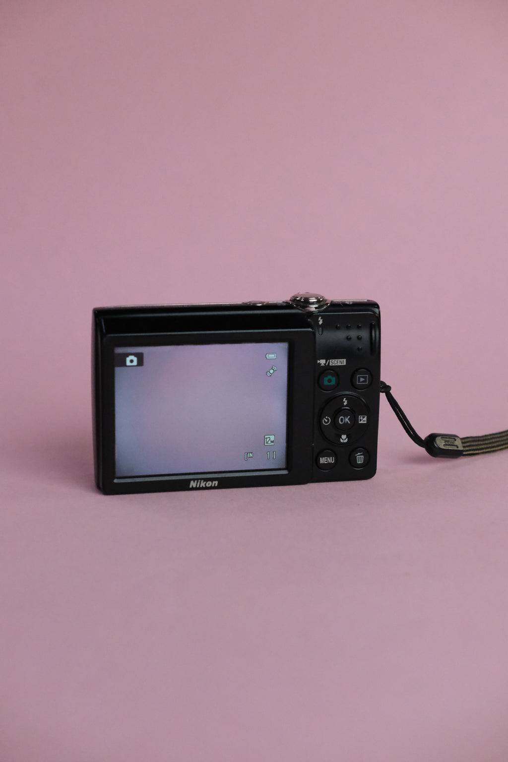 Nikon Coolpix S2500 + Original Box