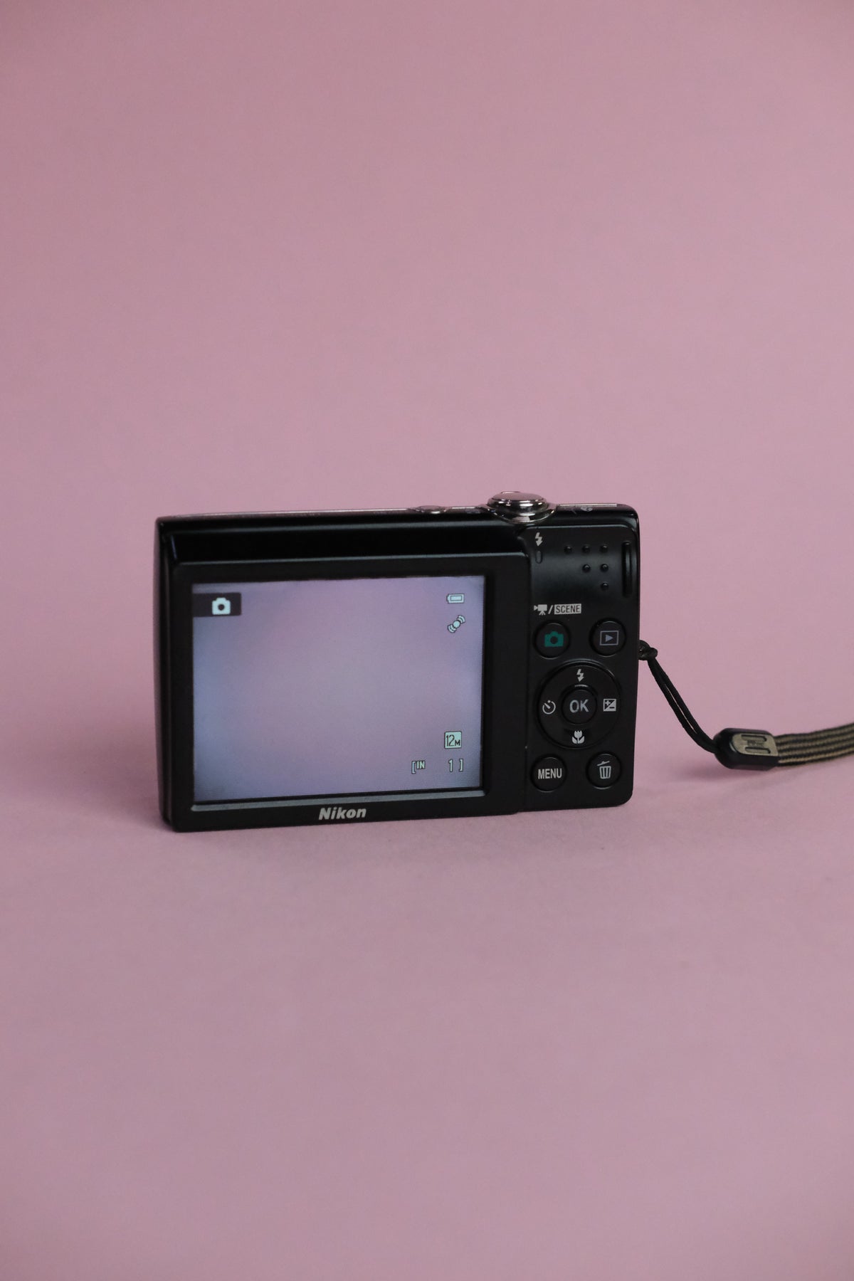 Nikon Coolpix S2500 + Original Box