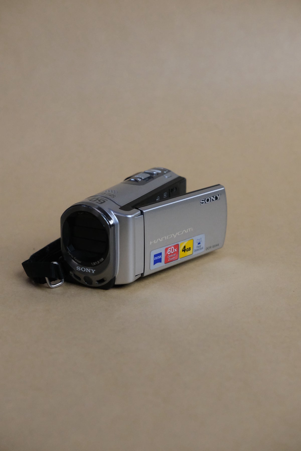 Sony Handycam DCR-SX44