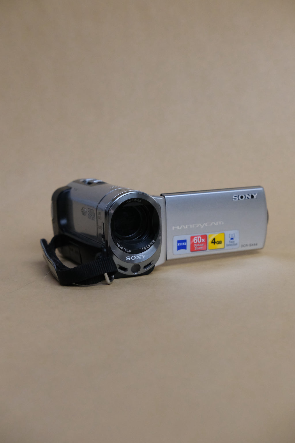 Sony Handycam DCR-SX44