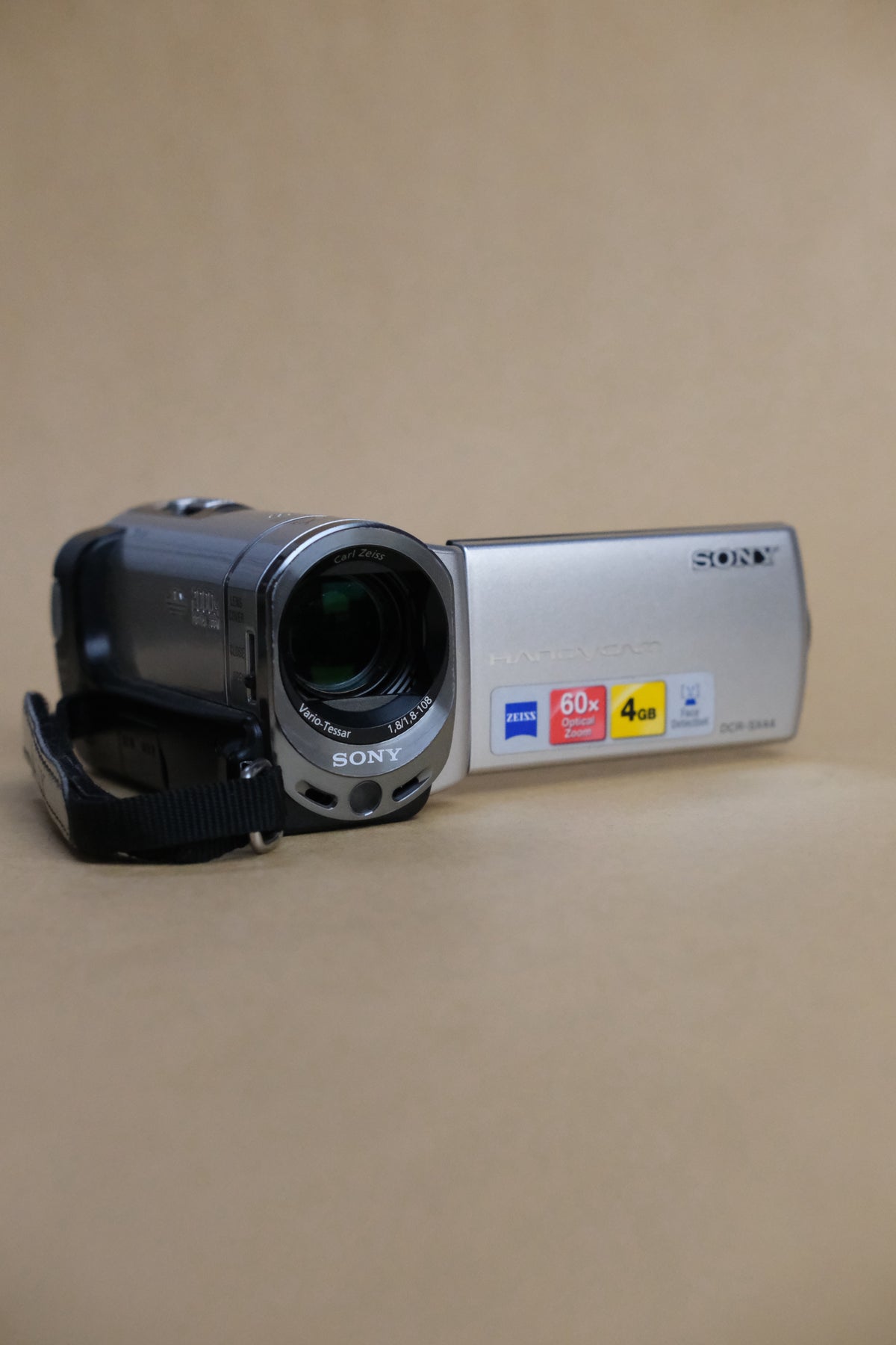 Sony Handycam DCR-SX44