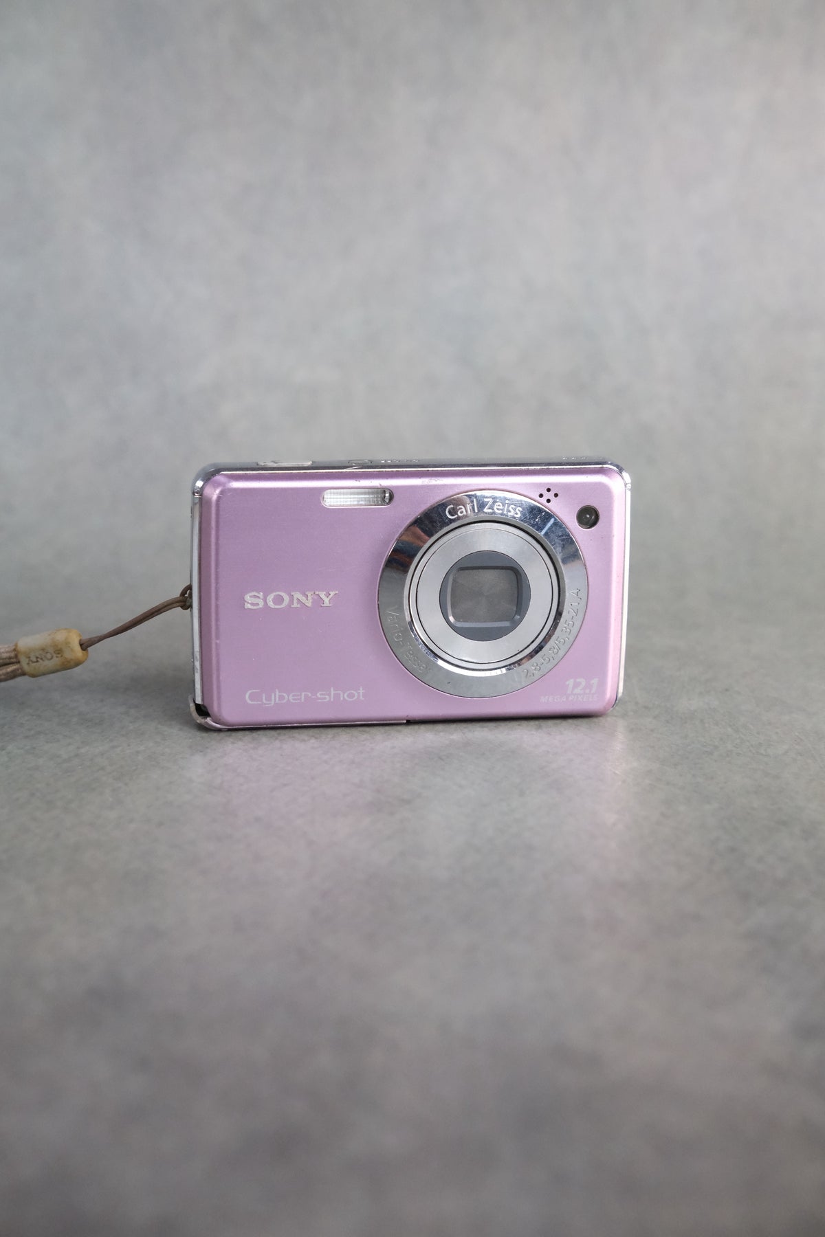 Sony Cyber-shot DSC-W210