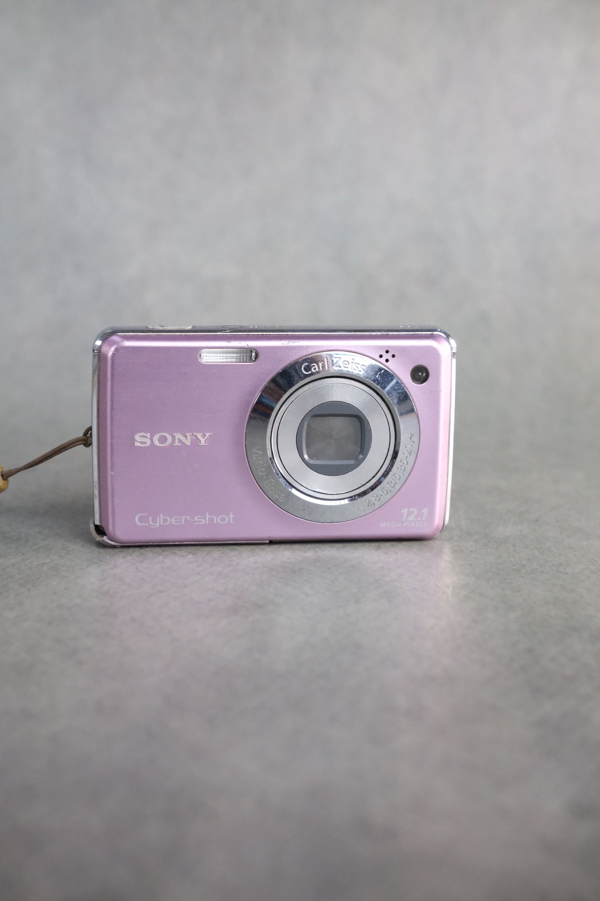 Sony Cyber-shot DSC-W210