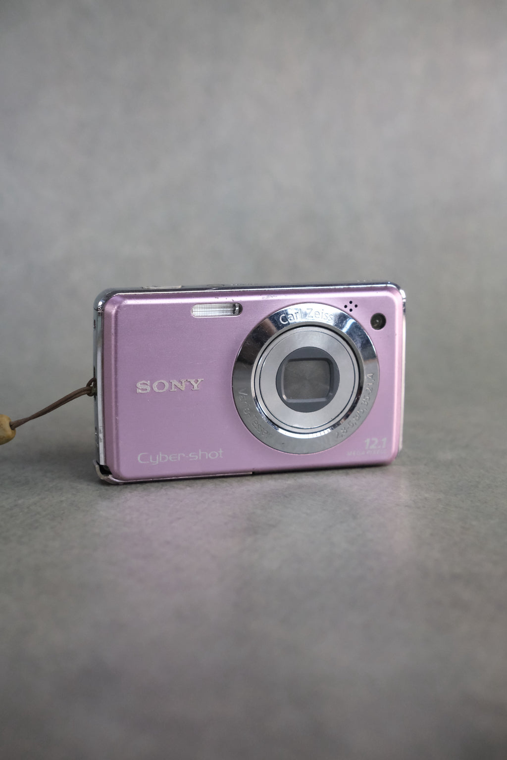 Sony Cyber-shot DSC-W210