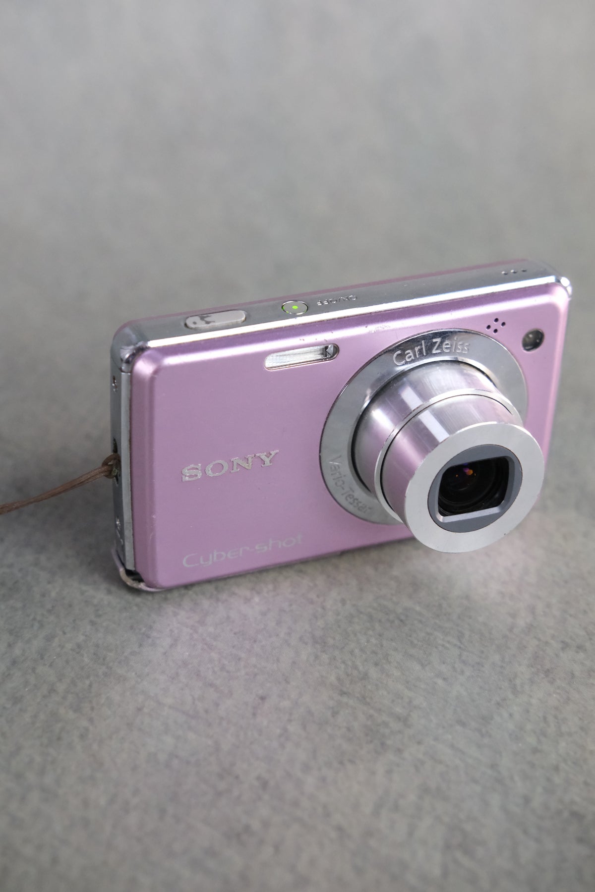 Sony Cyber-shot DSC-W210