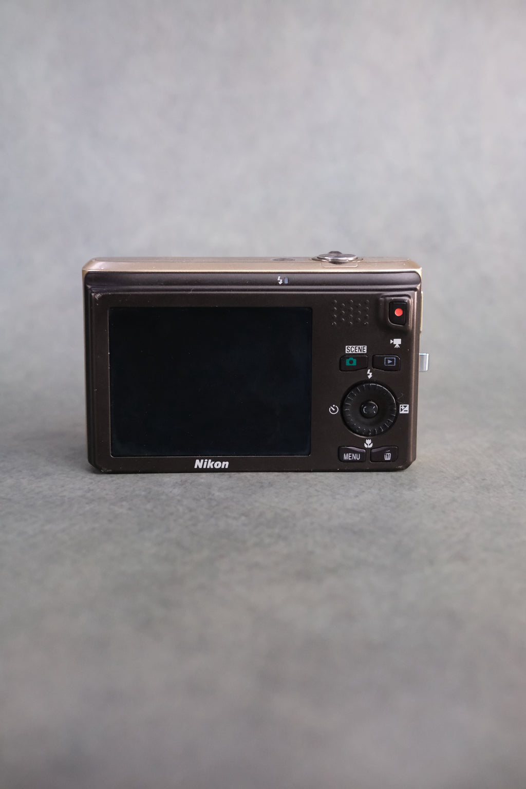 Nikon Coolpix S6300