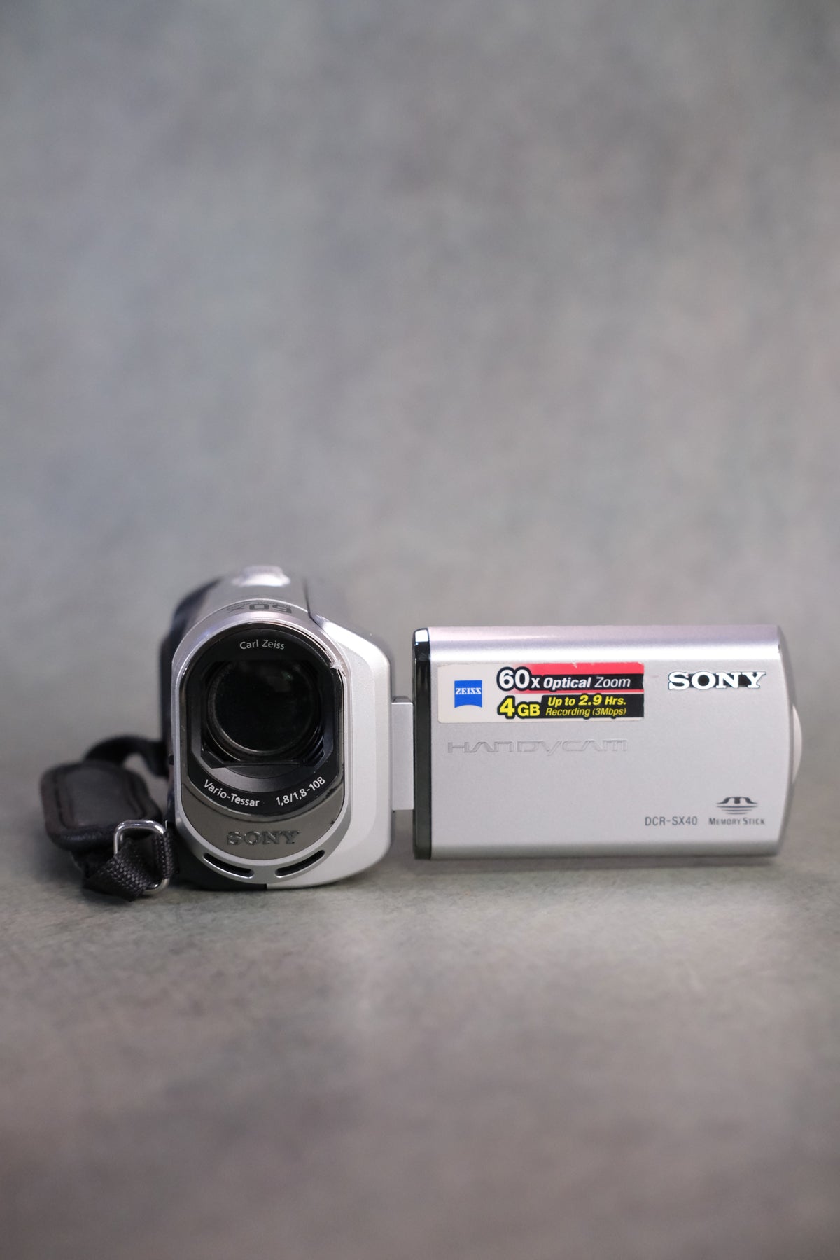 Sony Handycam DCR-SX40