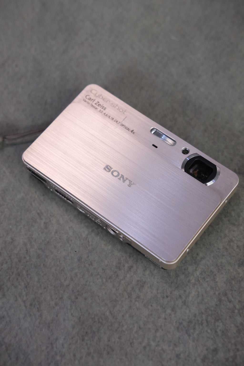 Sony Cyber-shot DSC-T700