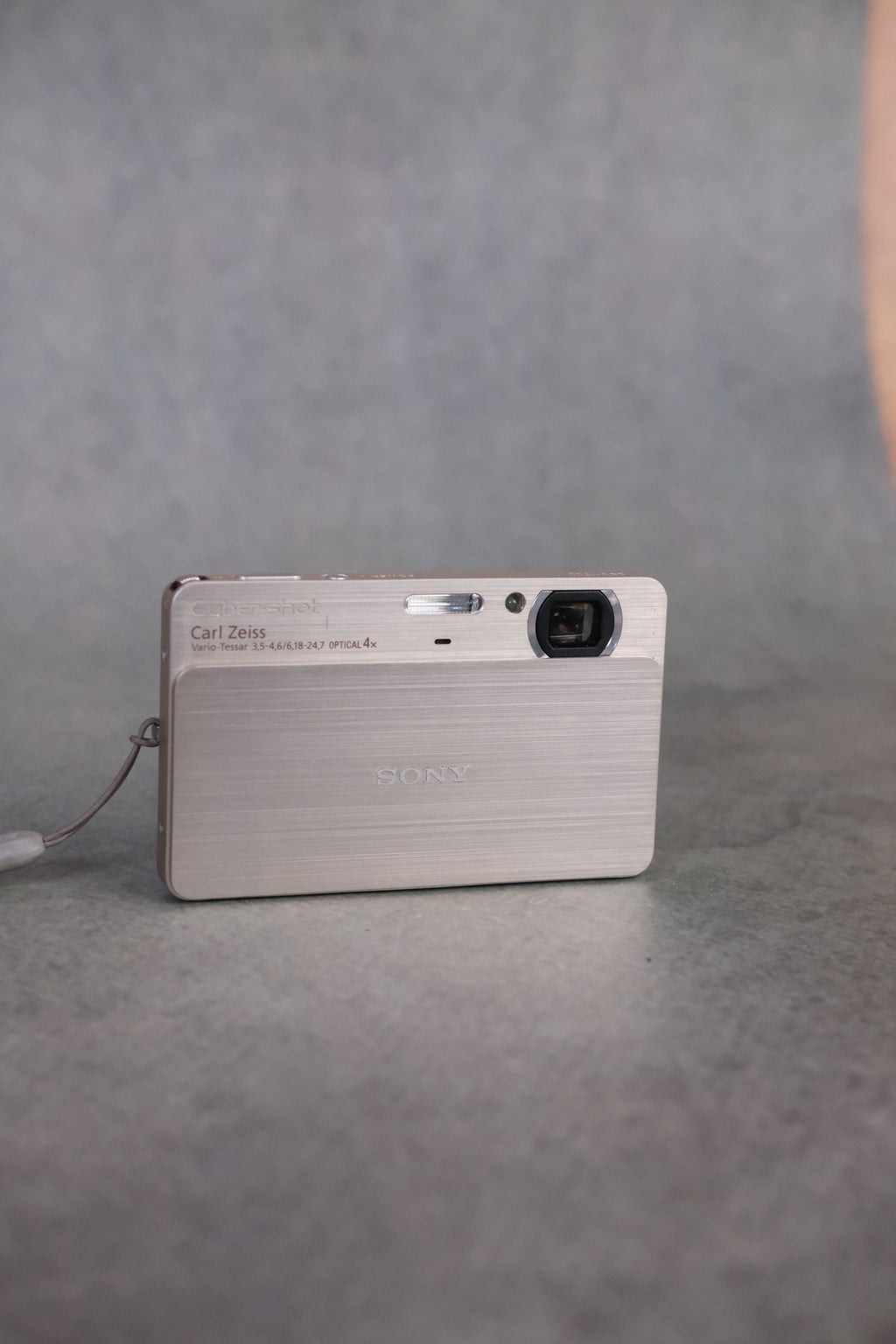 Sony Cyber-shot DSC-T700