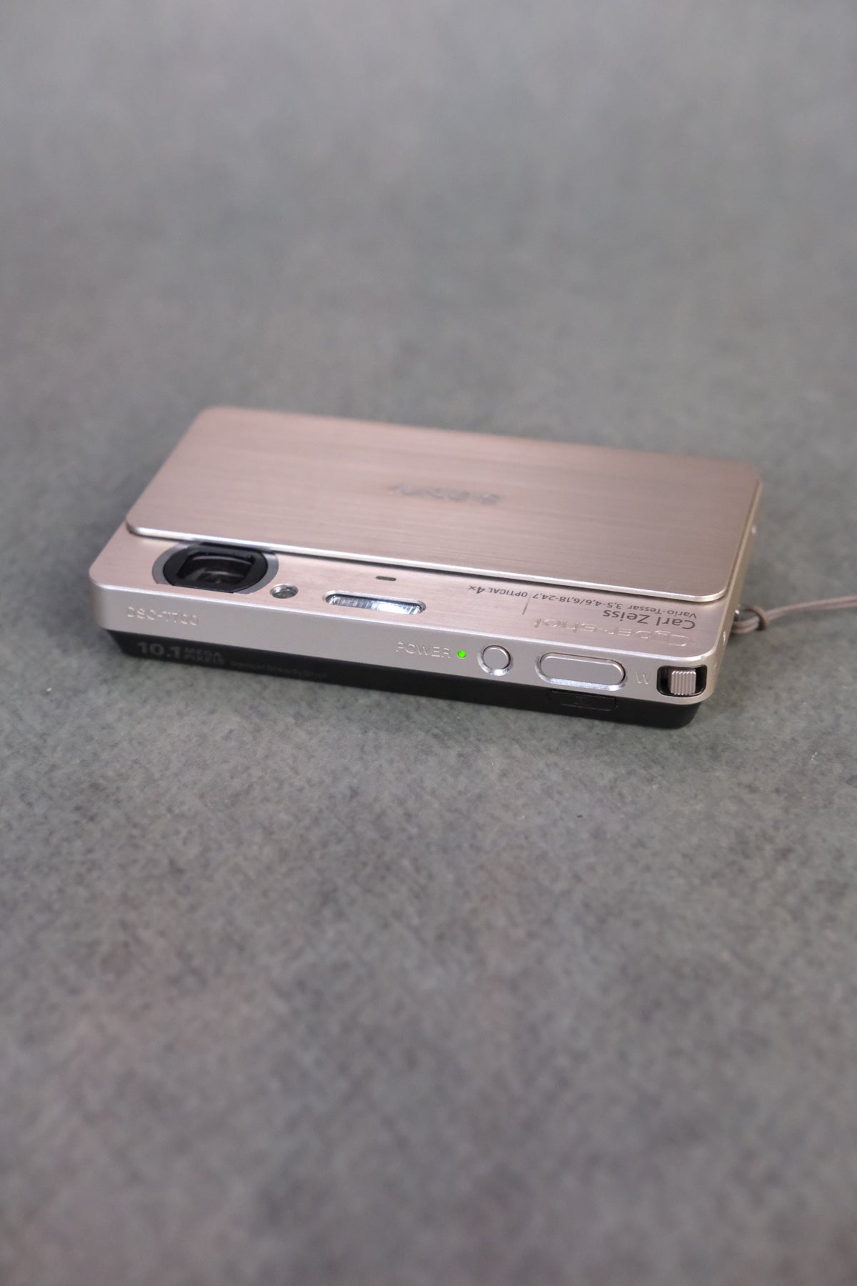 Sony Cyber-shot DSC-T700