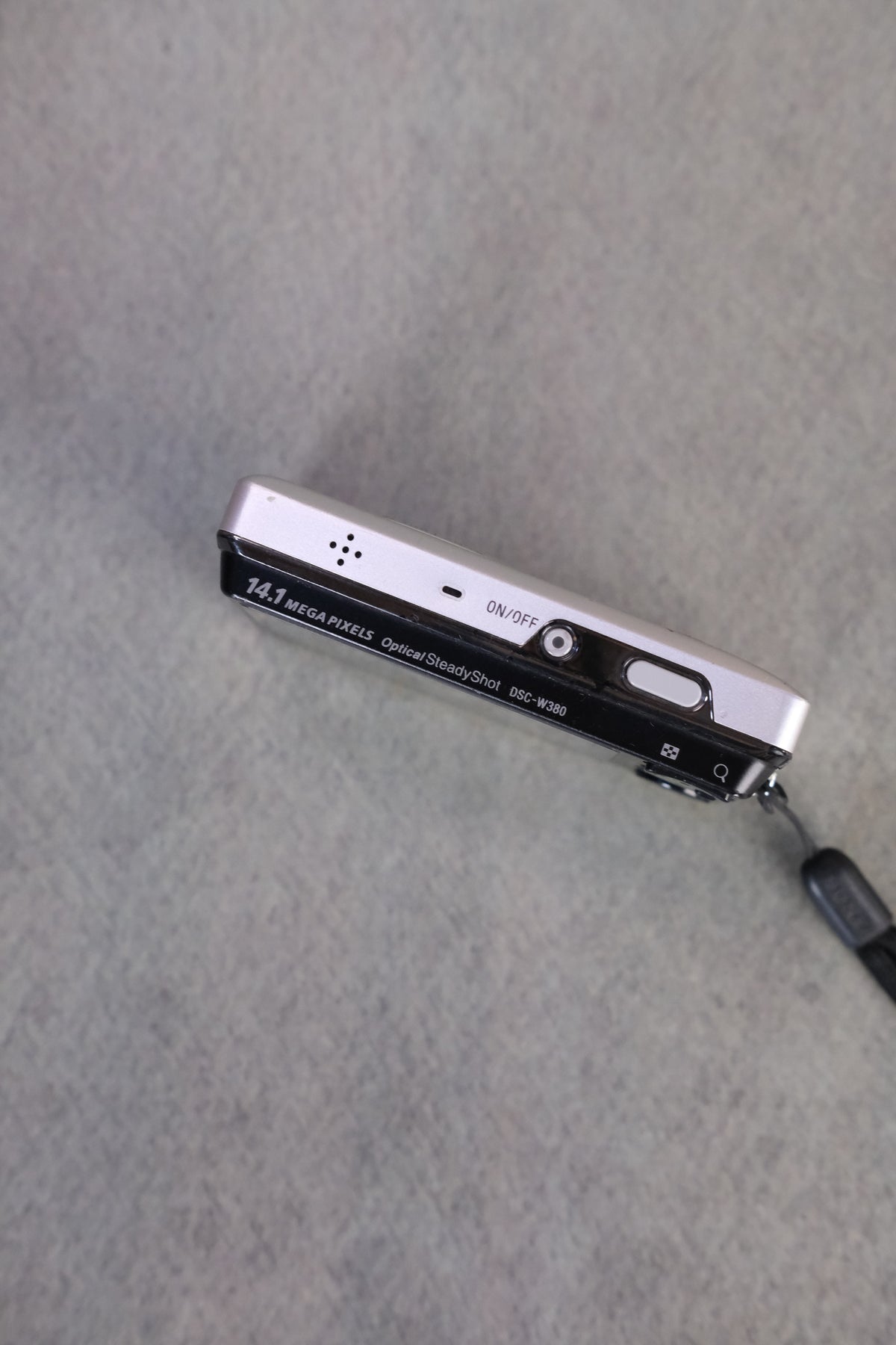 Sony Cyber-shot DSC-W710
