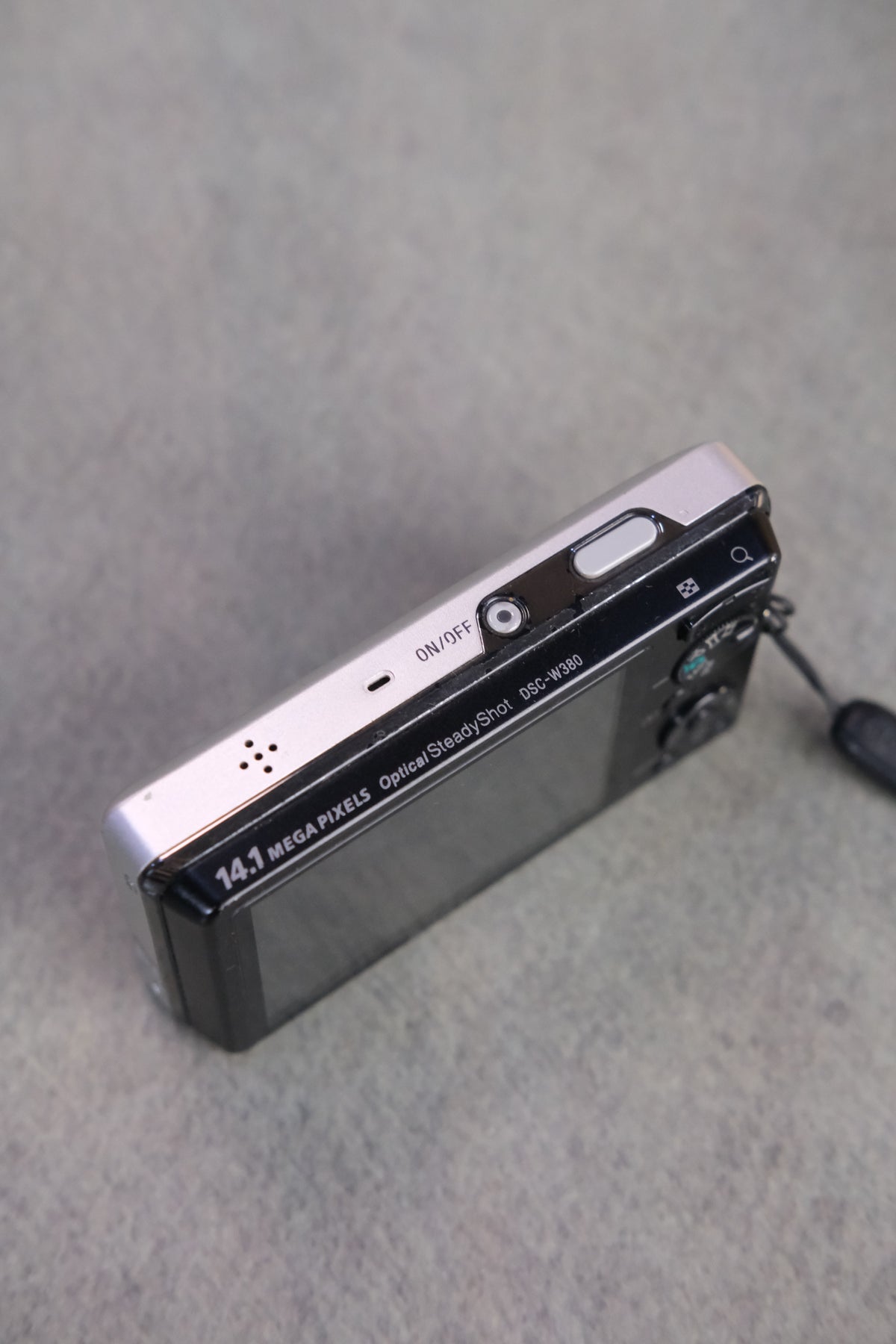 Sony Cyber-shot DSC-W710