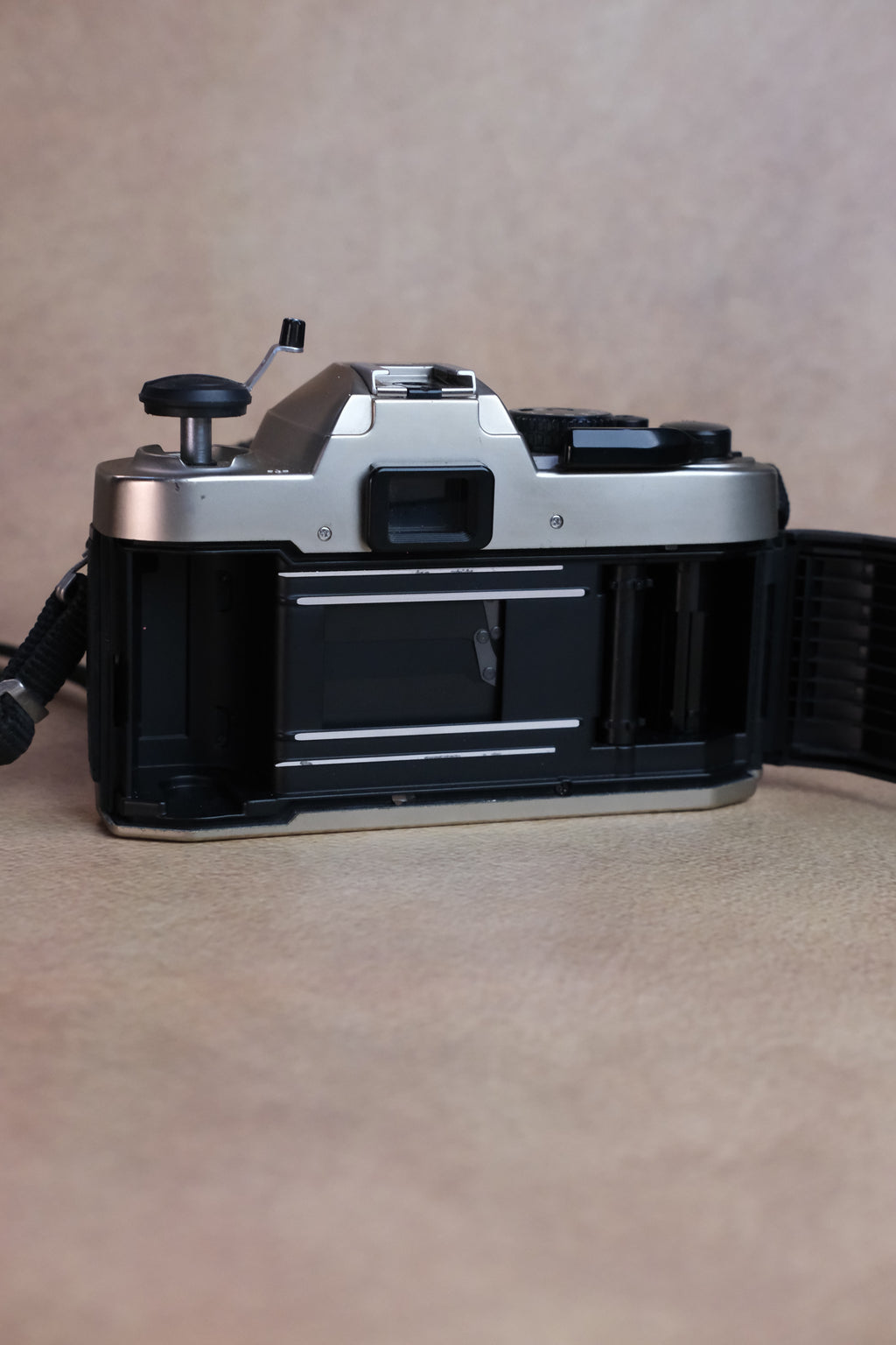 Nikon FM10 + Nikkor Zoom 35-80mm
