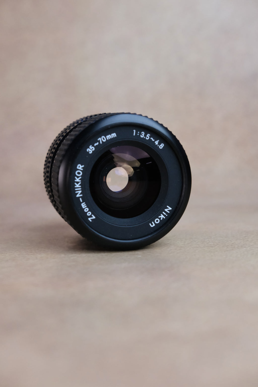 Nikon FM10 + Nikkor Zoom 35-80mm